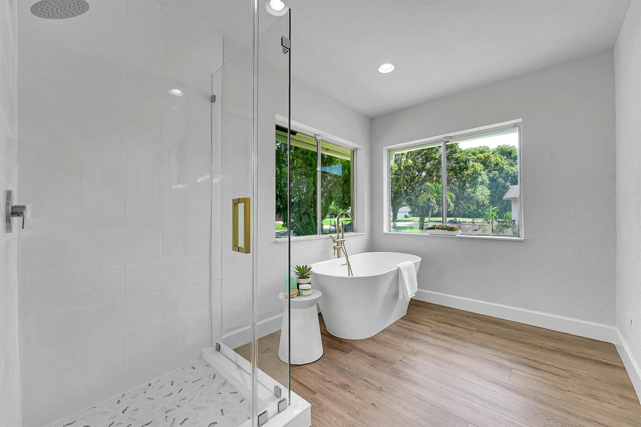 2114 Echo Lake Drive