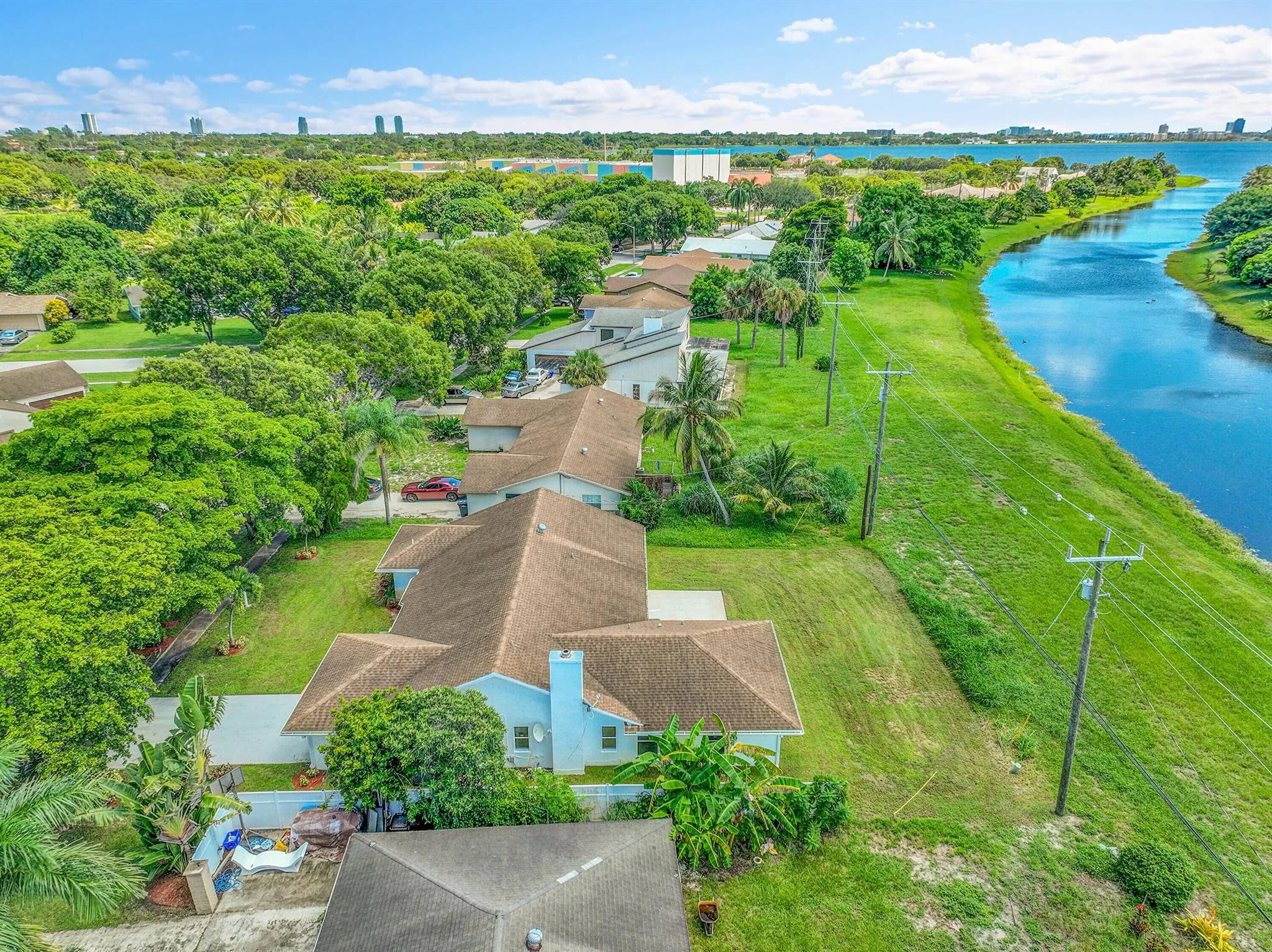 2114 Echo Lake Drive