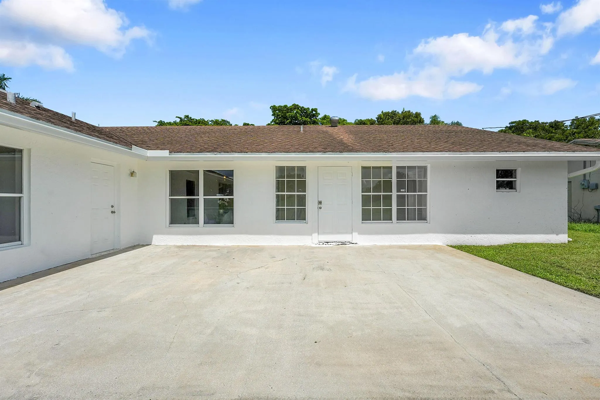 2114 Echo Lake Drive
