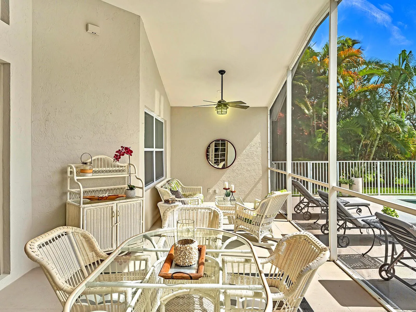 2788 Hampton Circle W