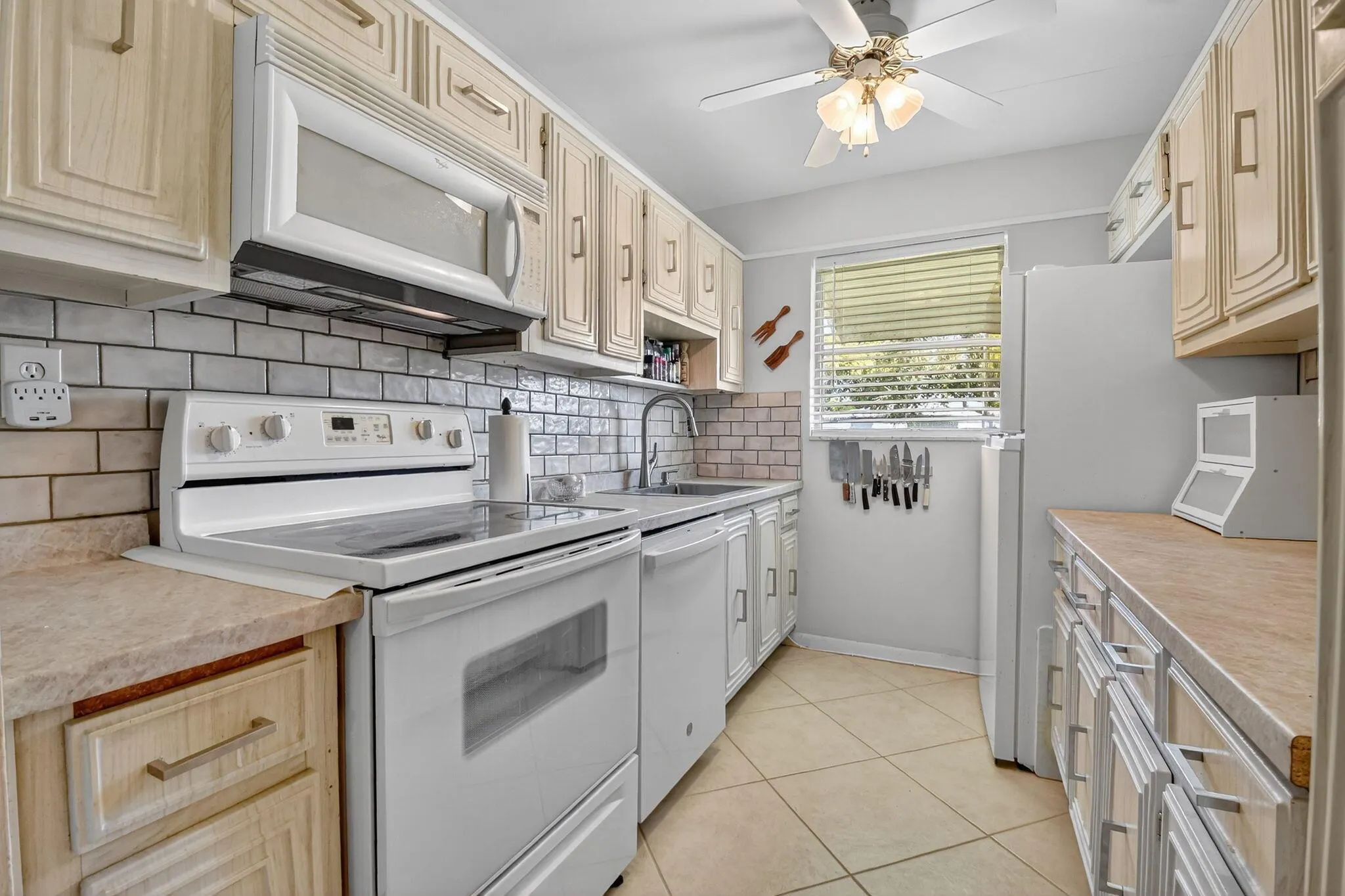 350 High Point Boulevard, #C