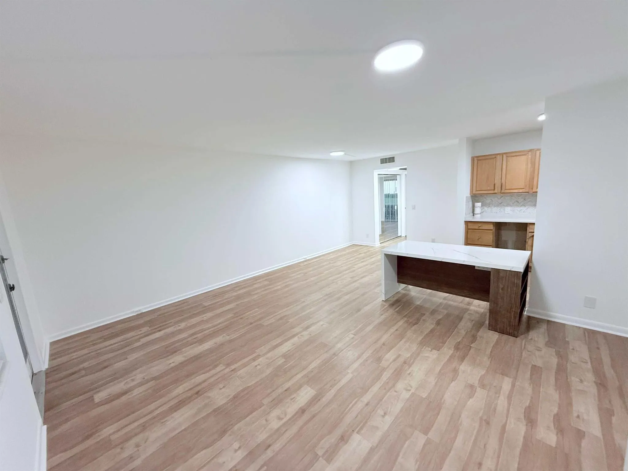 296 Mansfield H