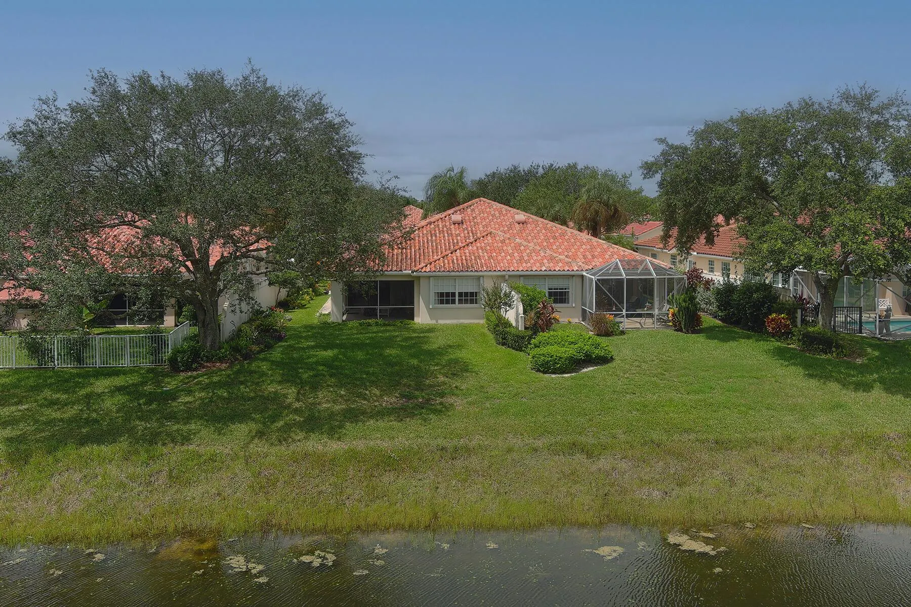 2718 Livingston Lane