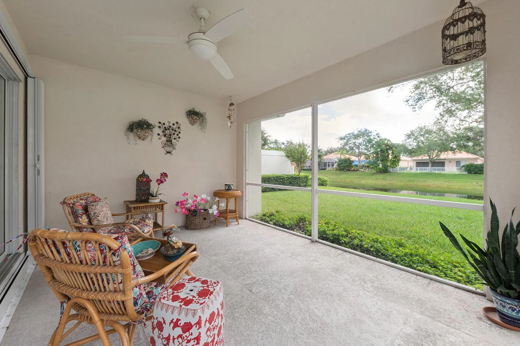 2718 Livingston Lane