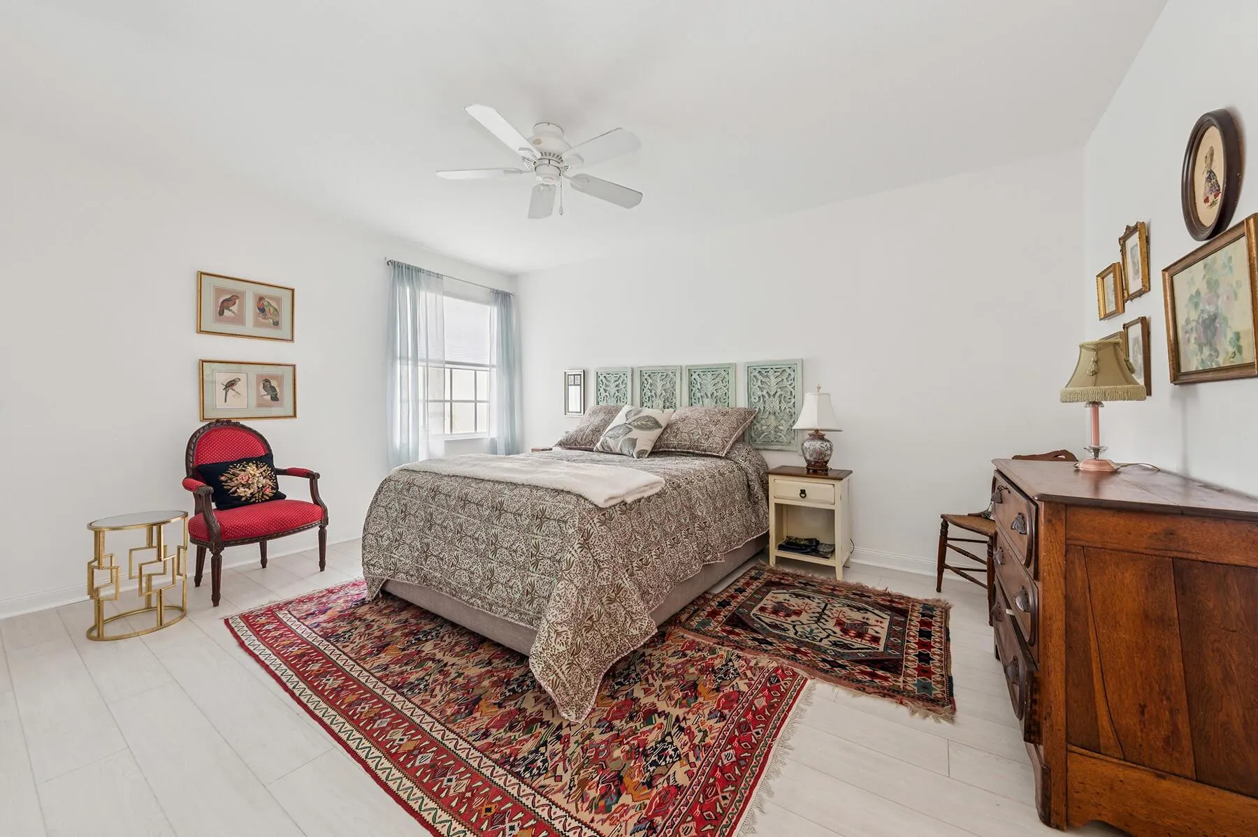 2718 Livingston Lane