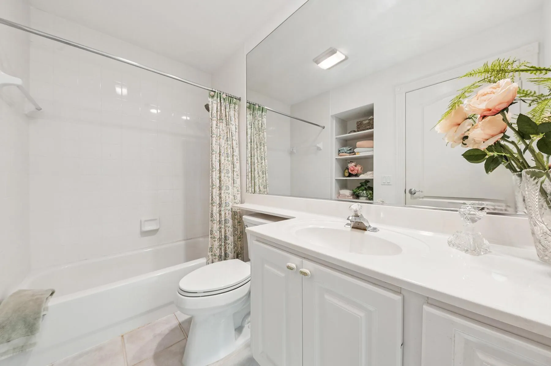 2718 Livingston Lane