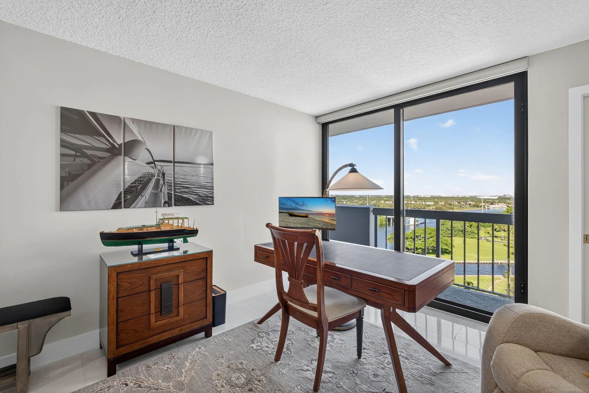 123 Lakeshore Drive, #1544