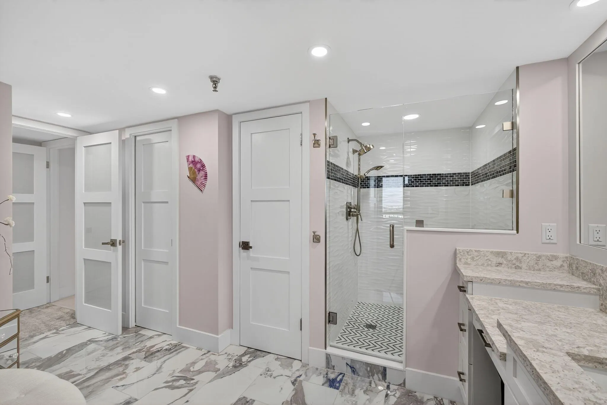 123 Lakeshore Drive, #1544