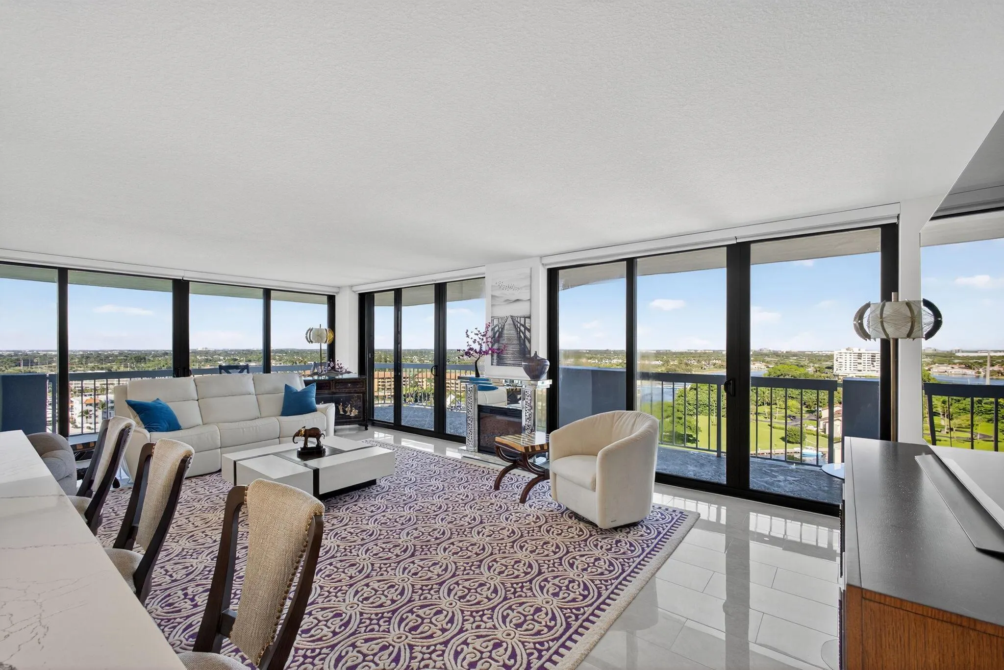 123 Lakeshore Drive, #1544