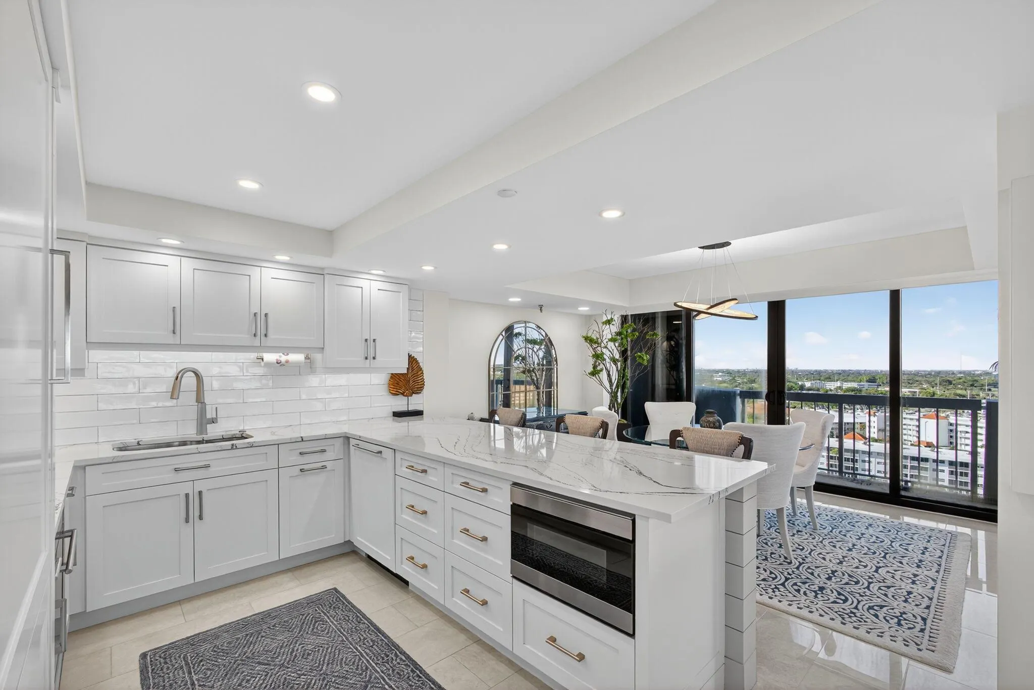 123 Lakeshore Drive, #1544