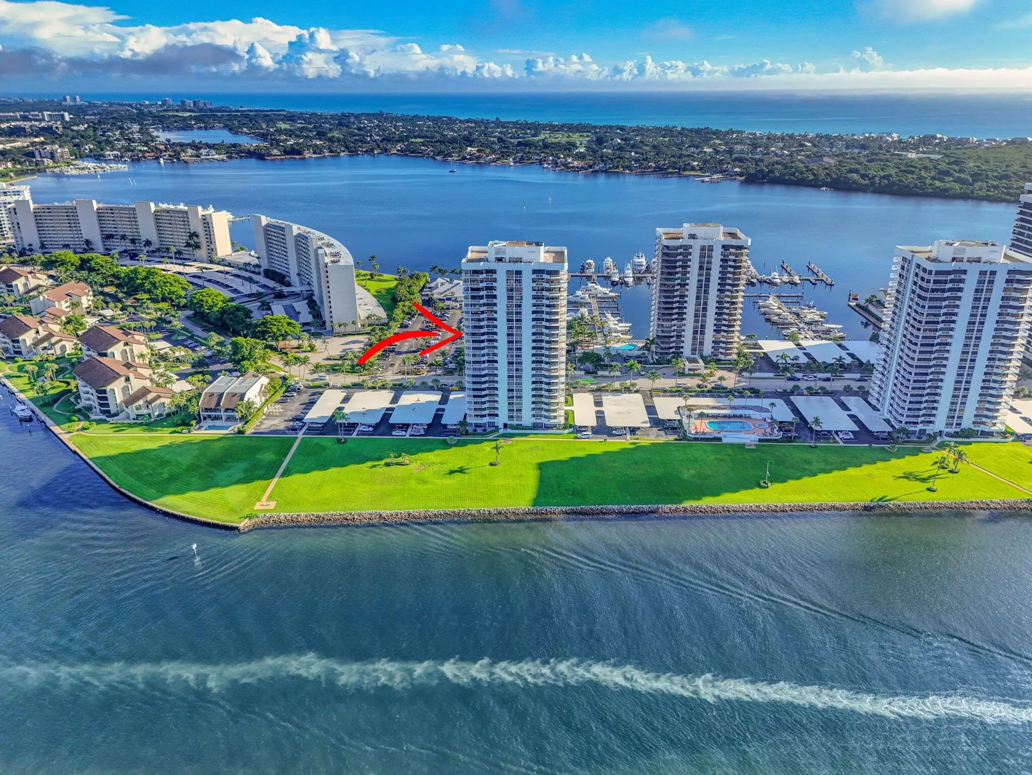 123 Lakeshore Drive, #1544