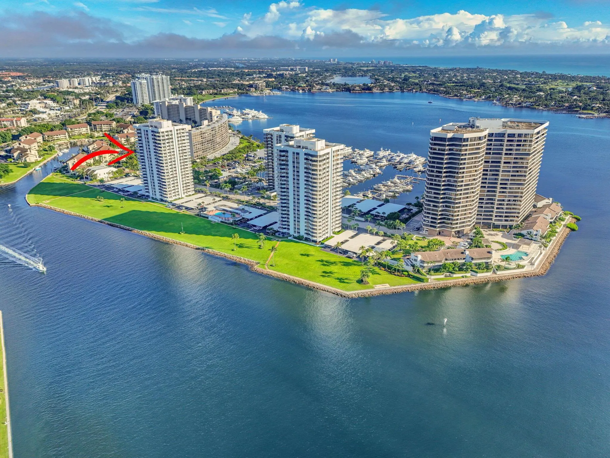 123 Lakeshore Drive, #1544