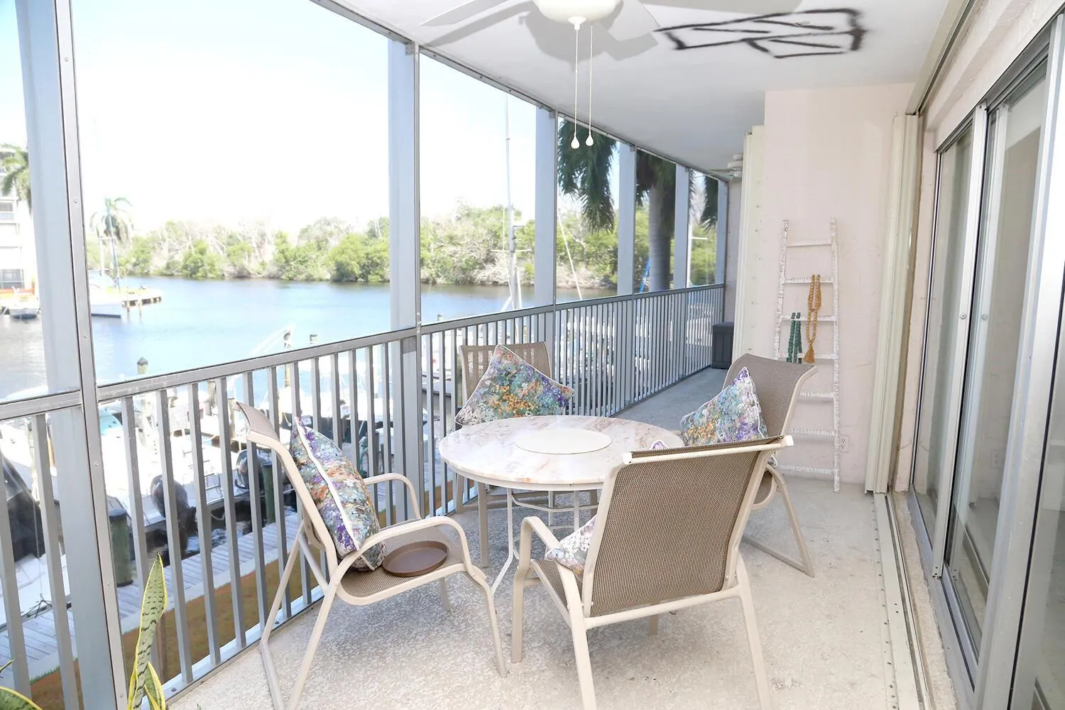 1537 E Hillsboro Boulevard, #238
