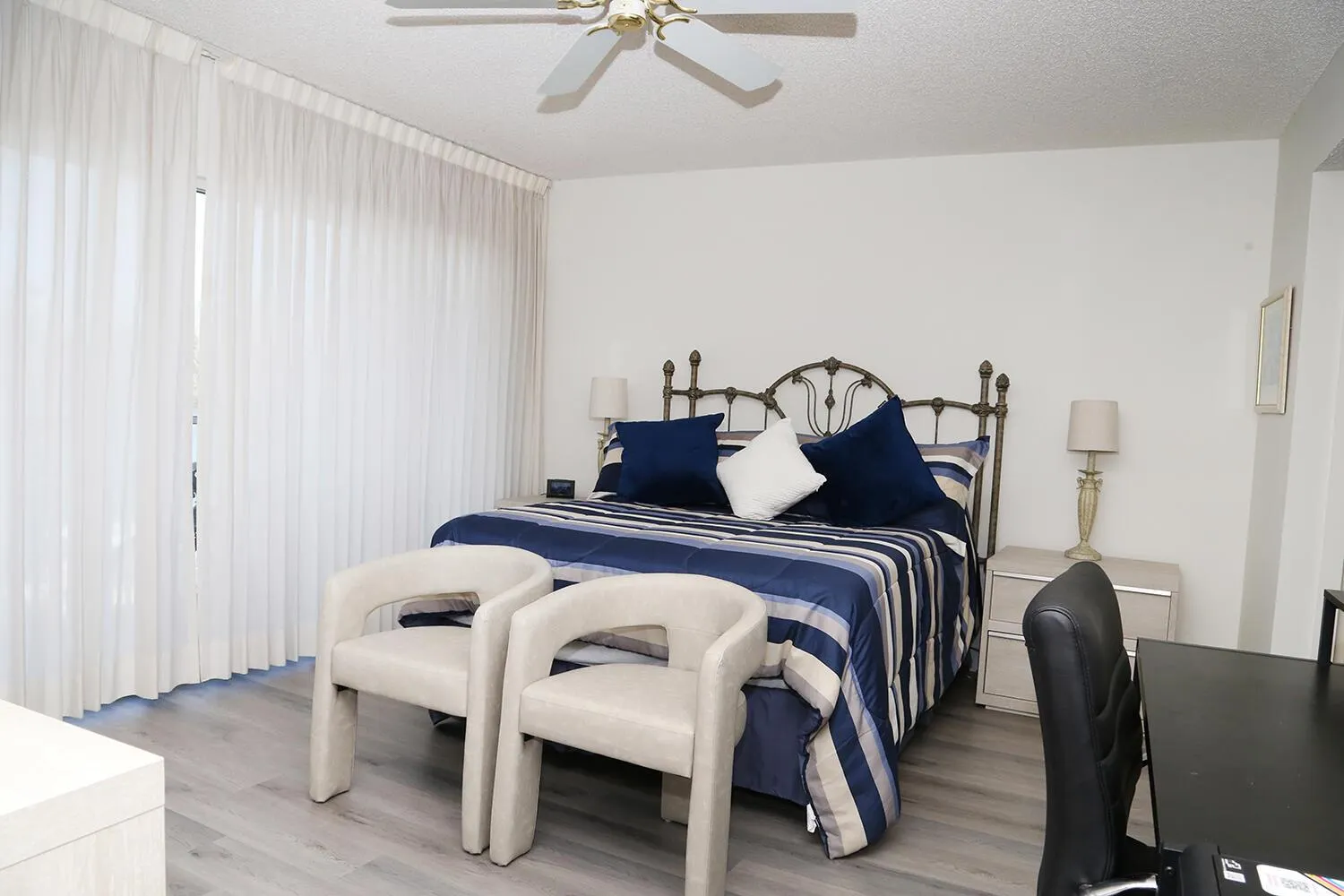 1537 E Hillsboro Boulevard, #238