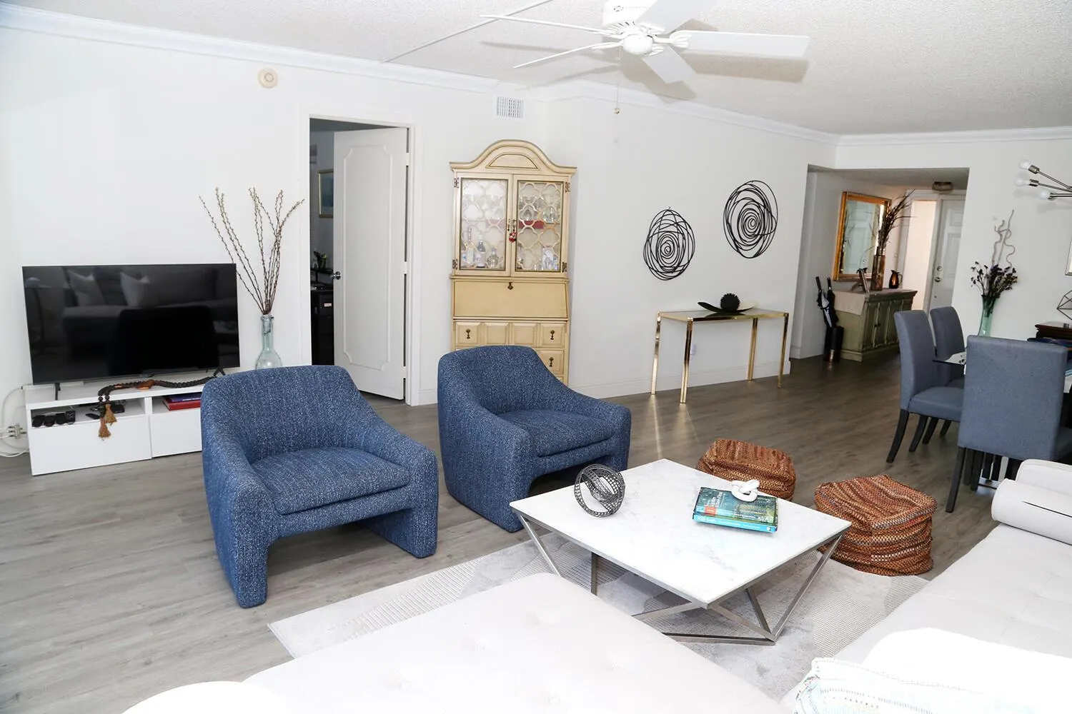 1537 E Hillsboro Boulevard, #238