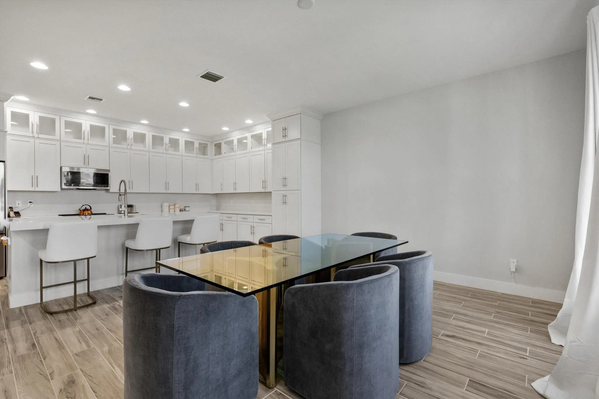 16259 Sandy Shore Drive