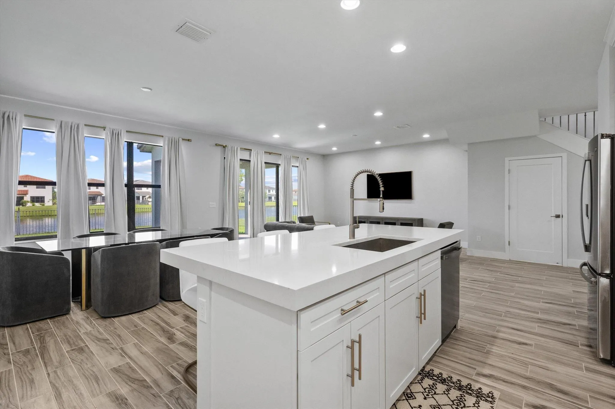 16259 Sandy Shore Drive