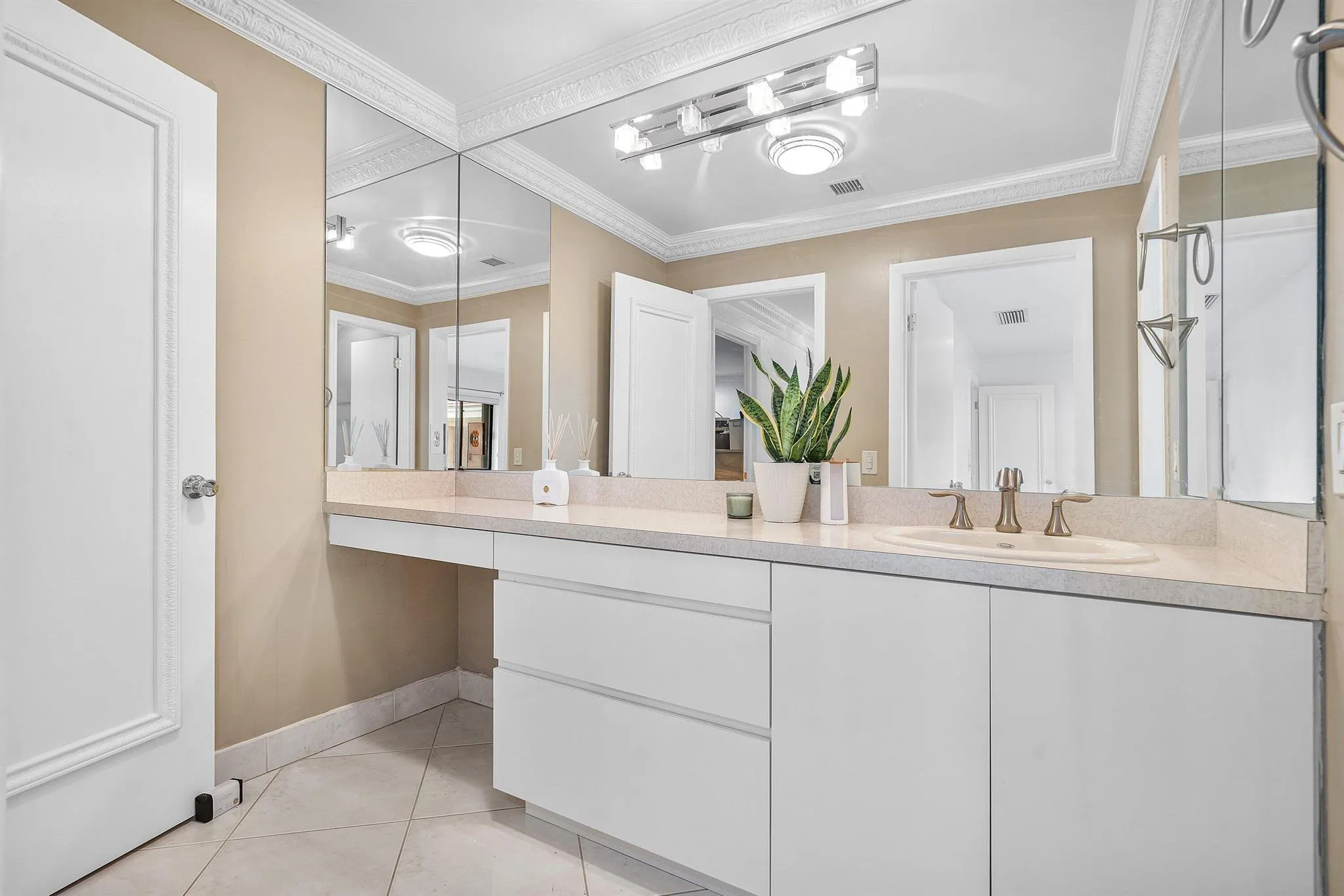 3650 N 36th Avenue, #70
