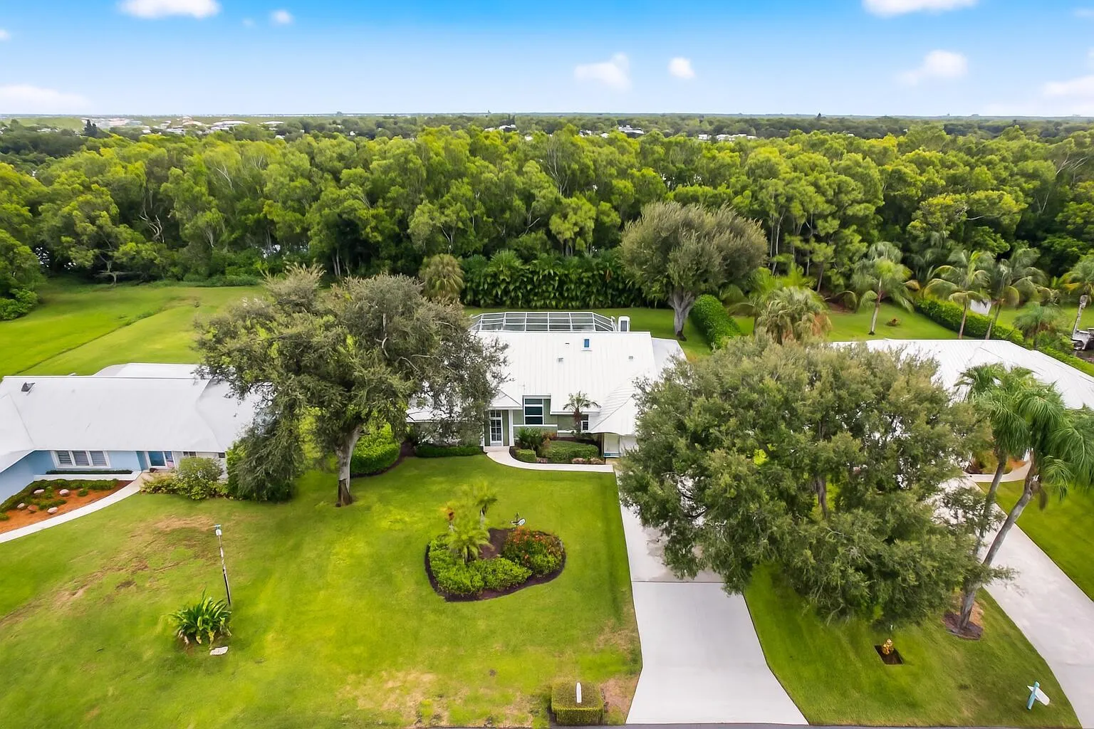737 SW Wood Creek Drive