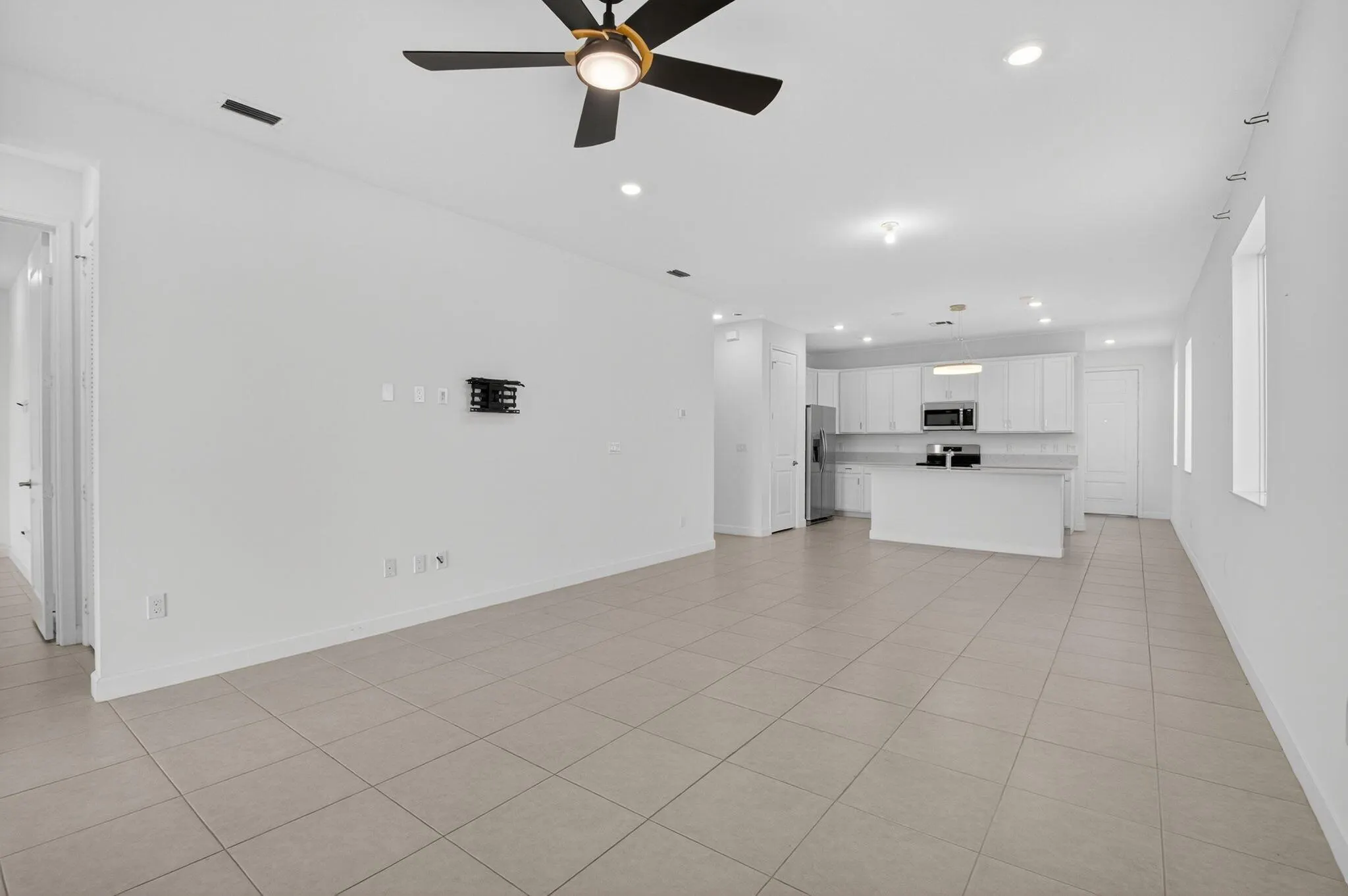 5697 Graceful Way