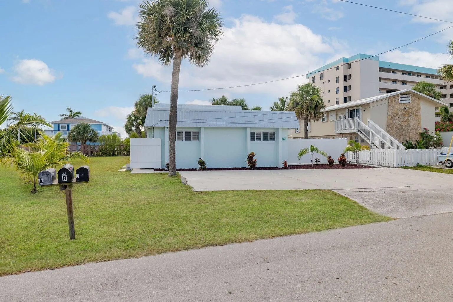 346 Hernando Street, #B