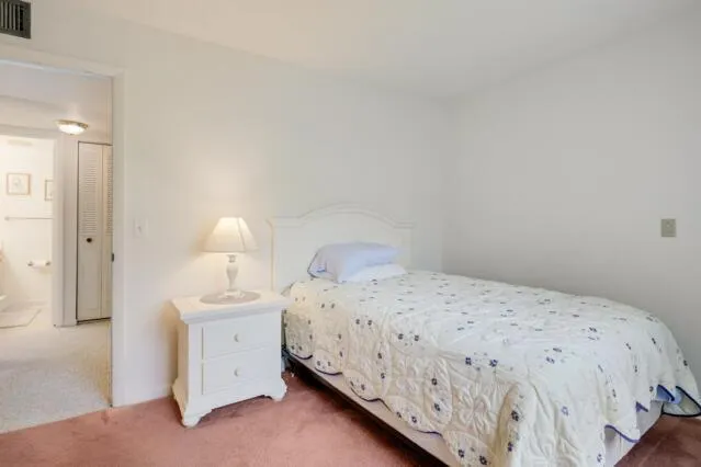 319 Pine Ridge Circle, #B1