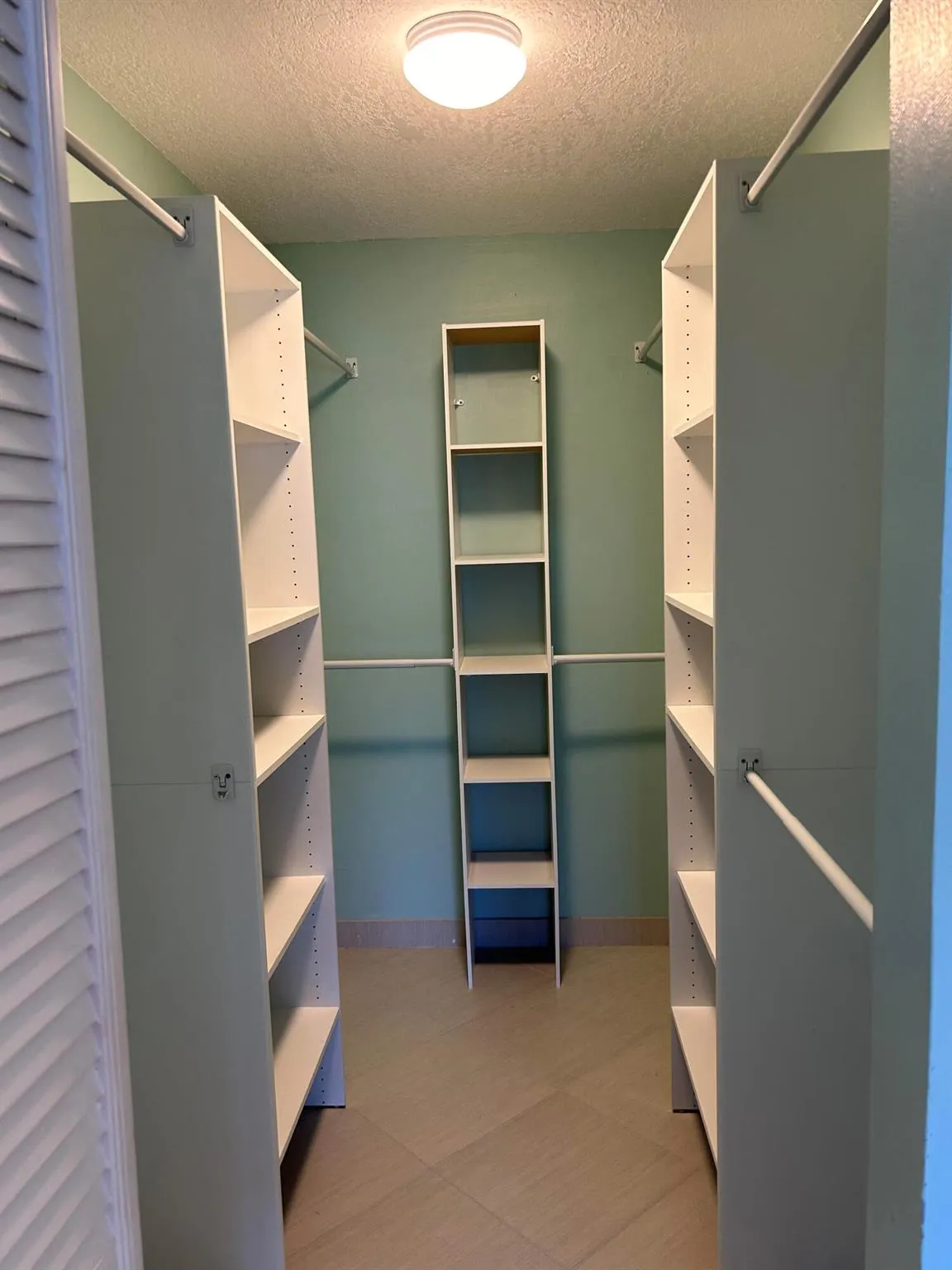 705 Lori Drive, #210