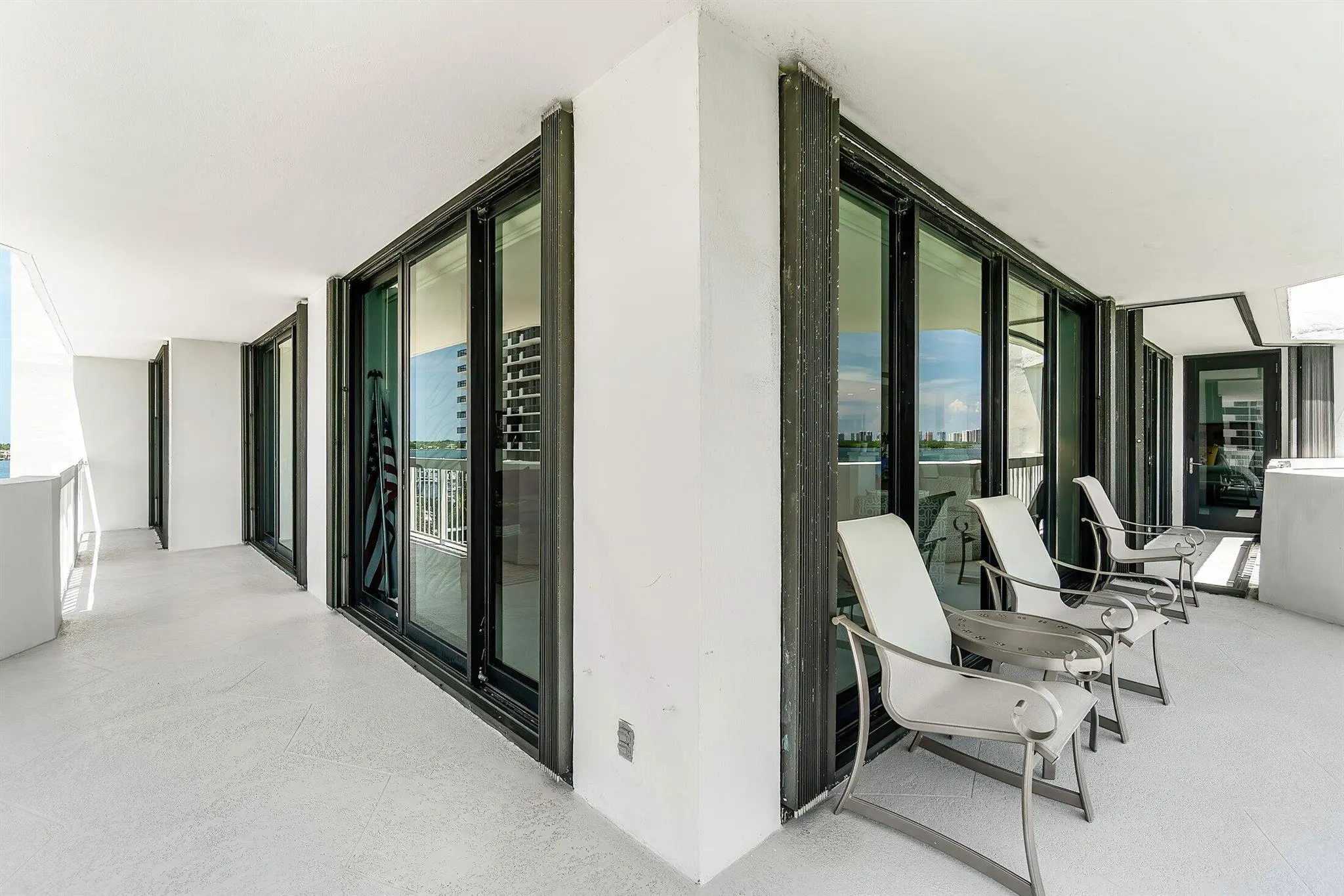 115 Lakeshore Drive, #648