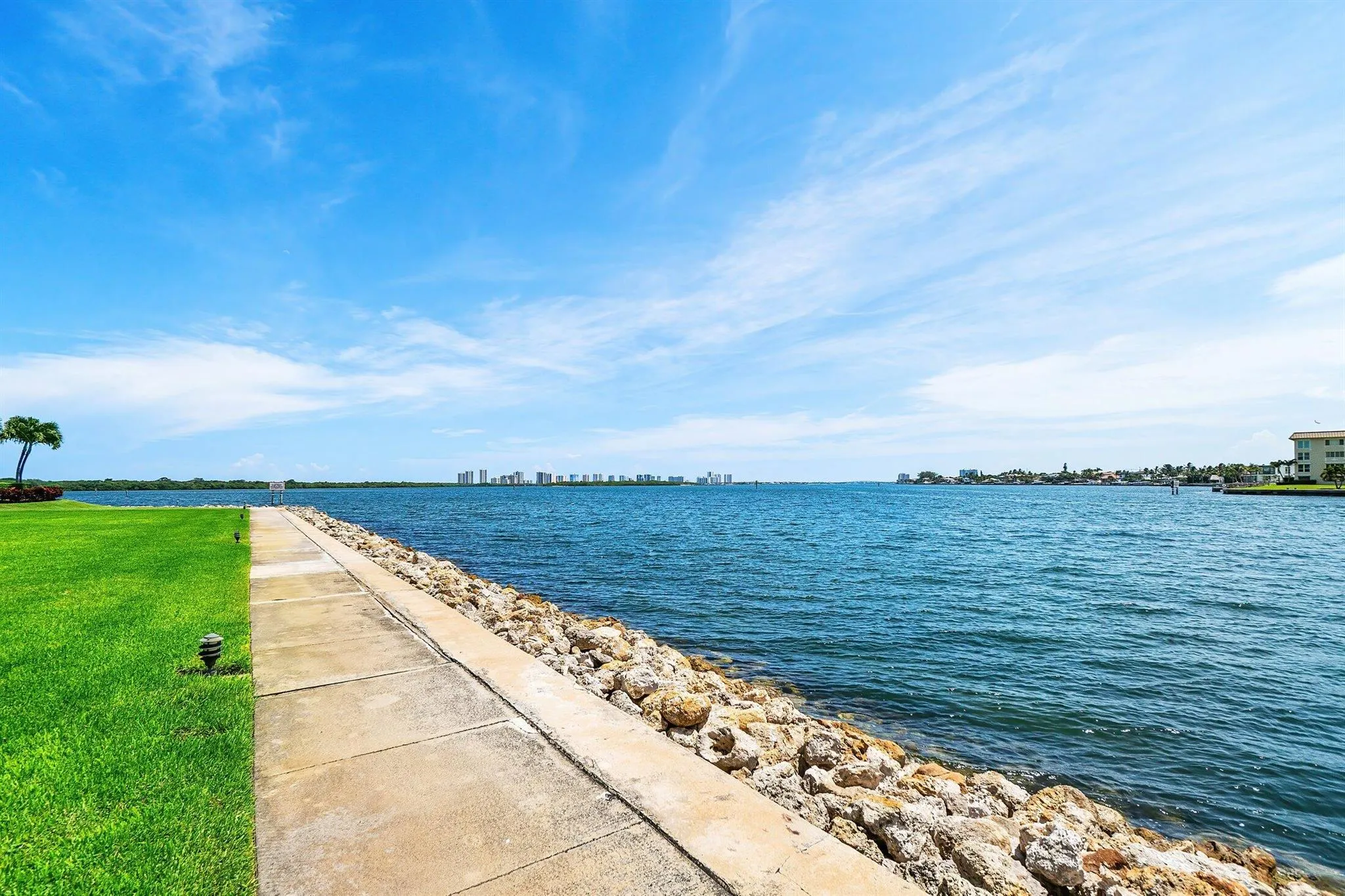115 Lakeshore Drive, #648