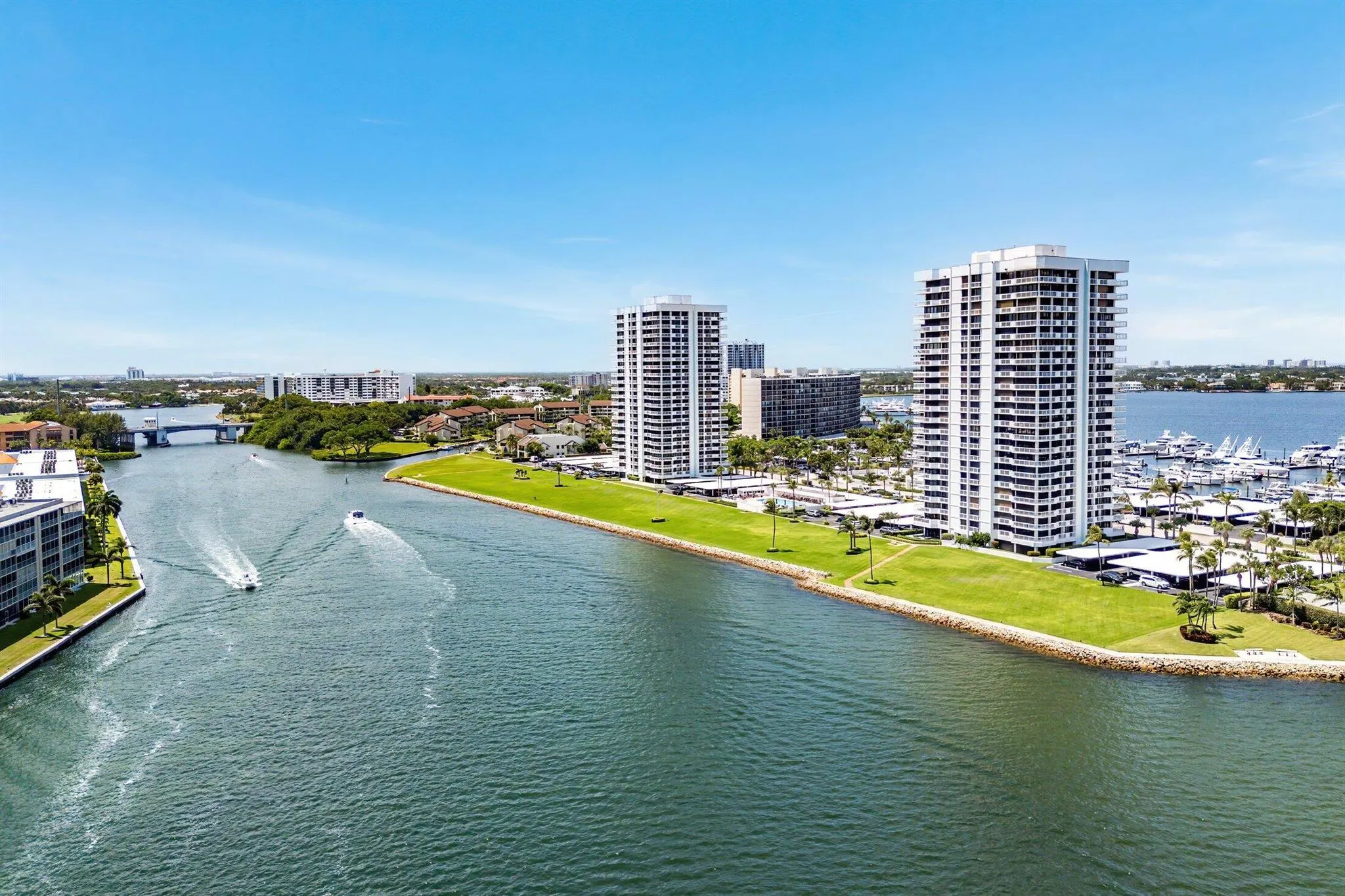 115 Lakeshore Drive, #648