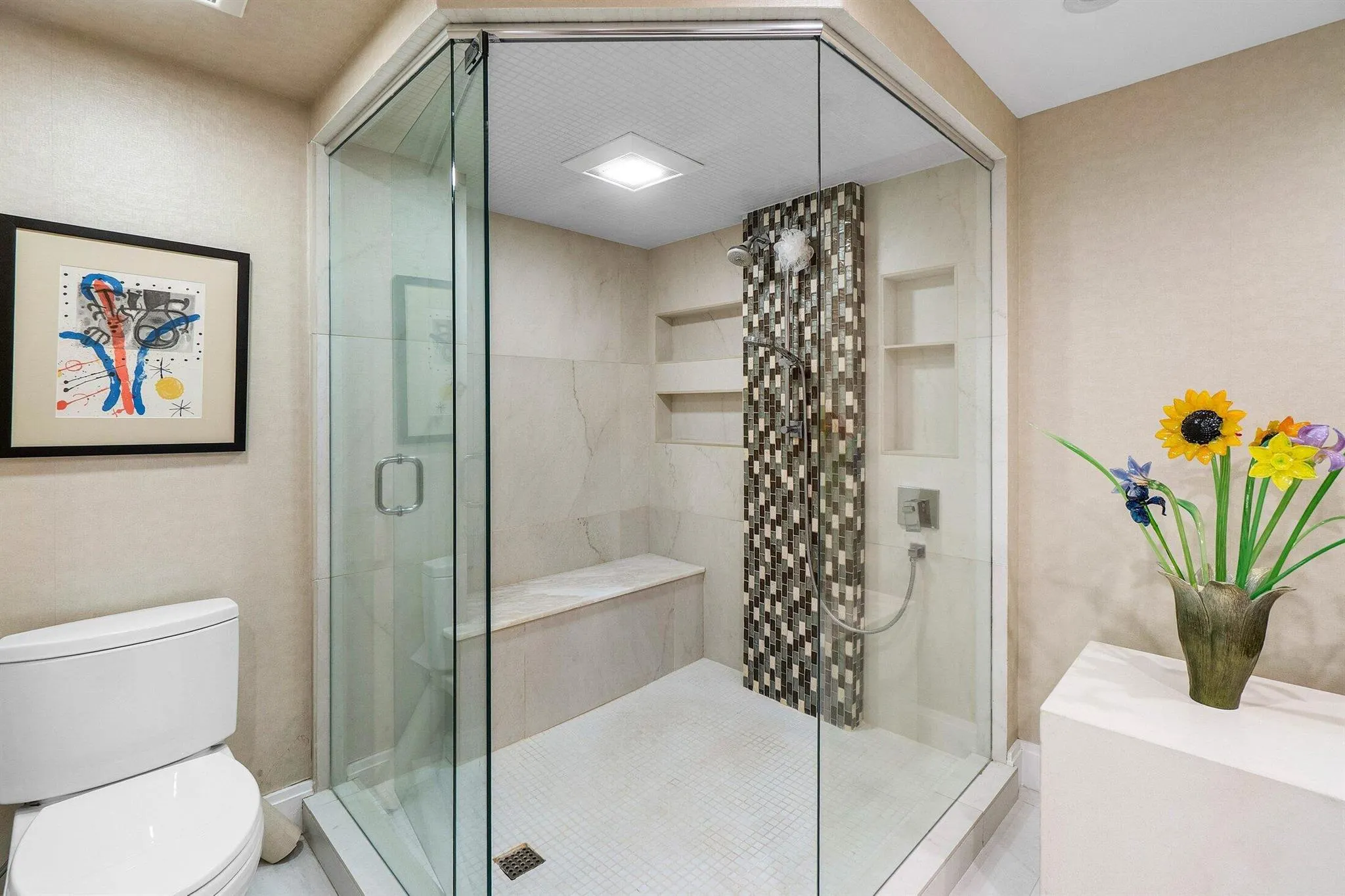 115 Lakeshore Drive, #648