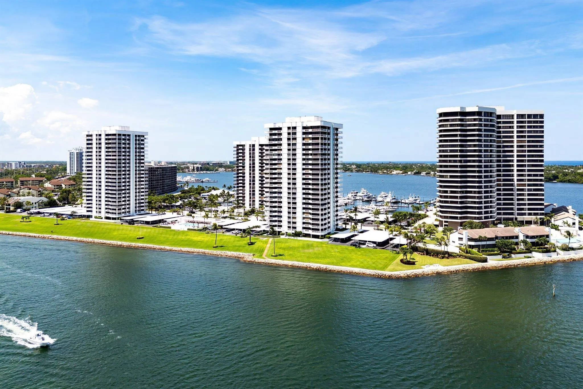 115 Lakeshore Drive, #648