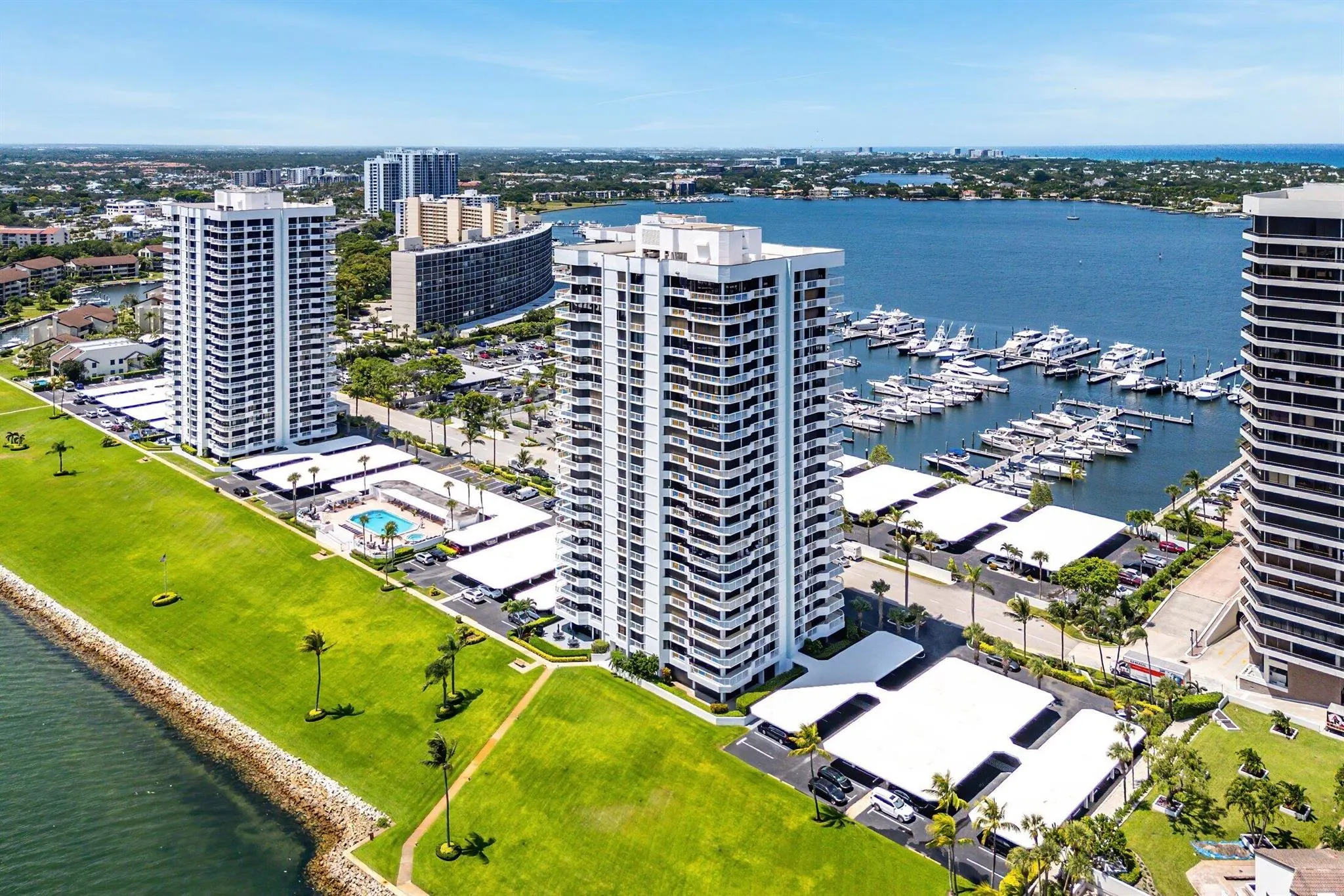 115 Lakeshore Drive, #648