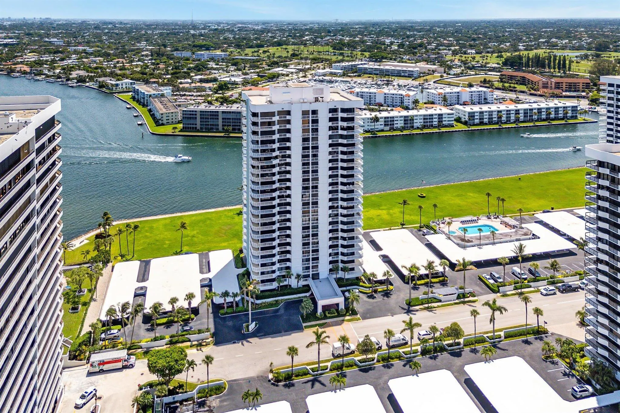 115 Lakeshore Drive, #648