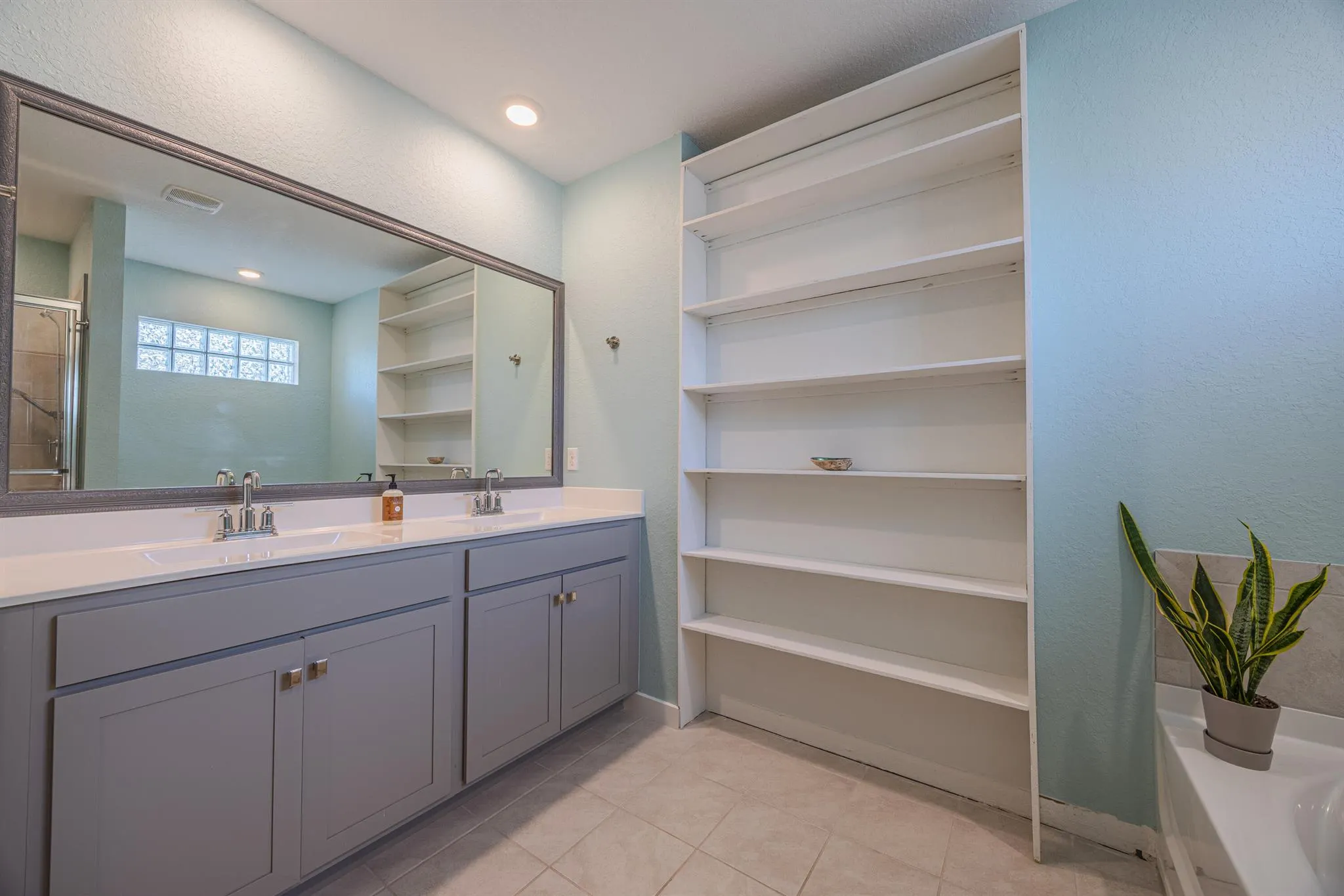 2460 Timber Forest Drive