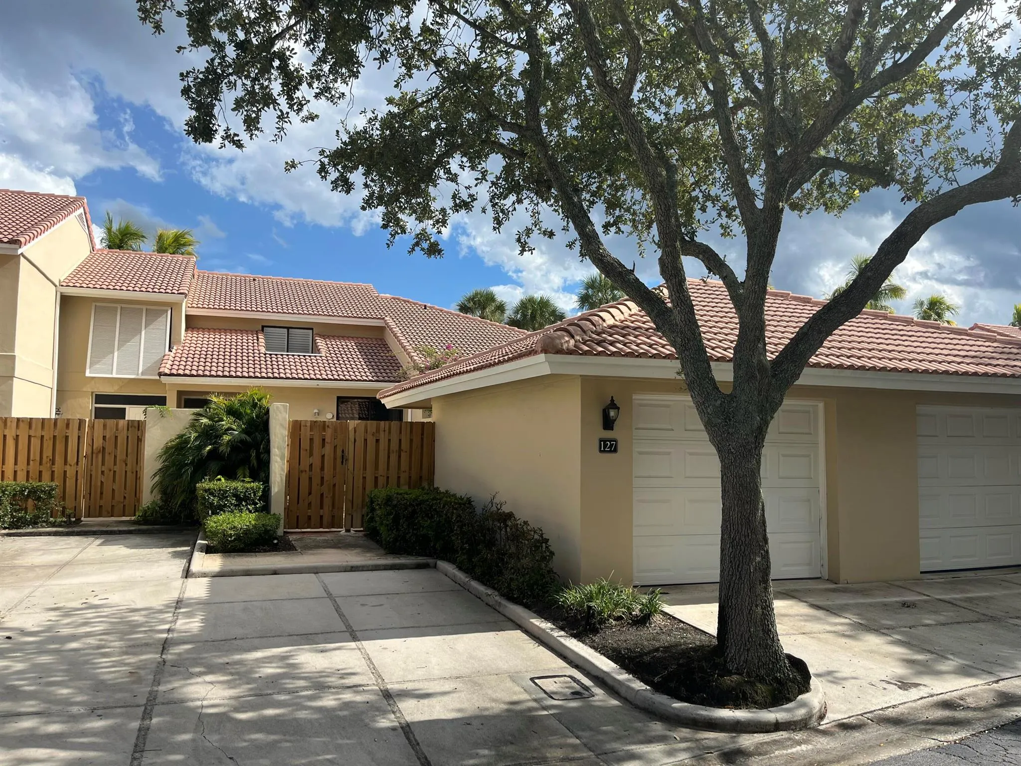 127 Old Meadow Way