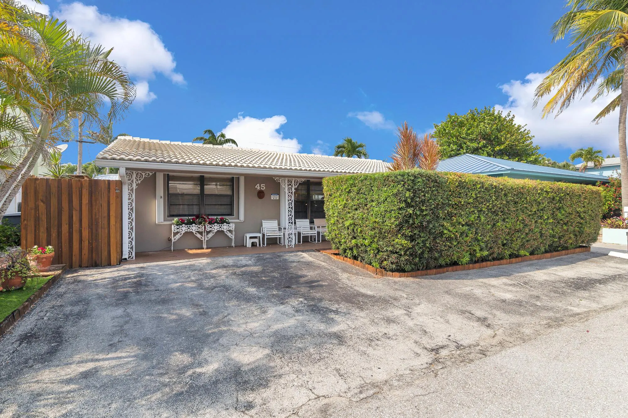 45 Douglas Drive