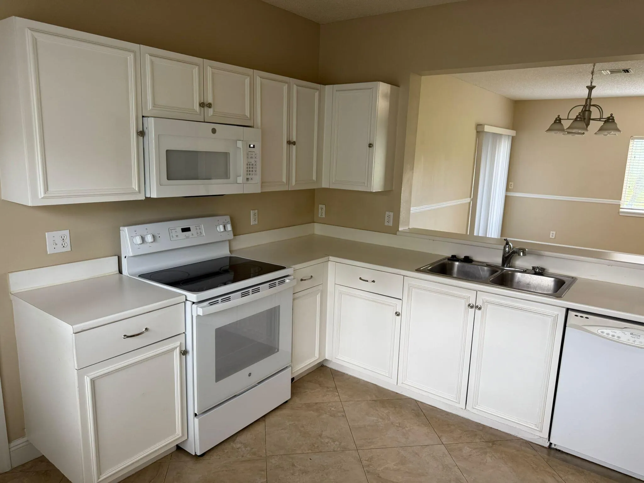 9661 Santa Rosa Drive