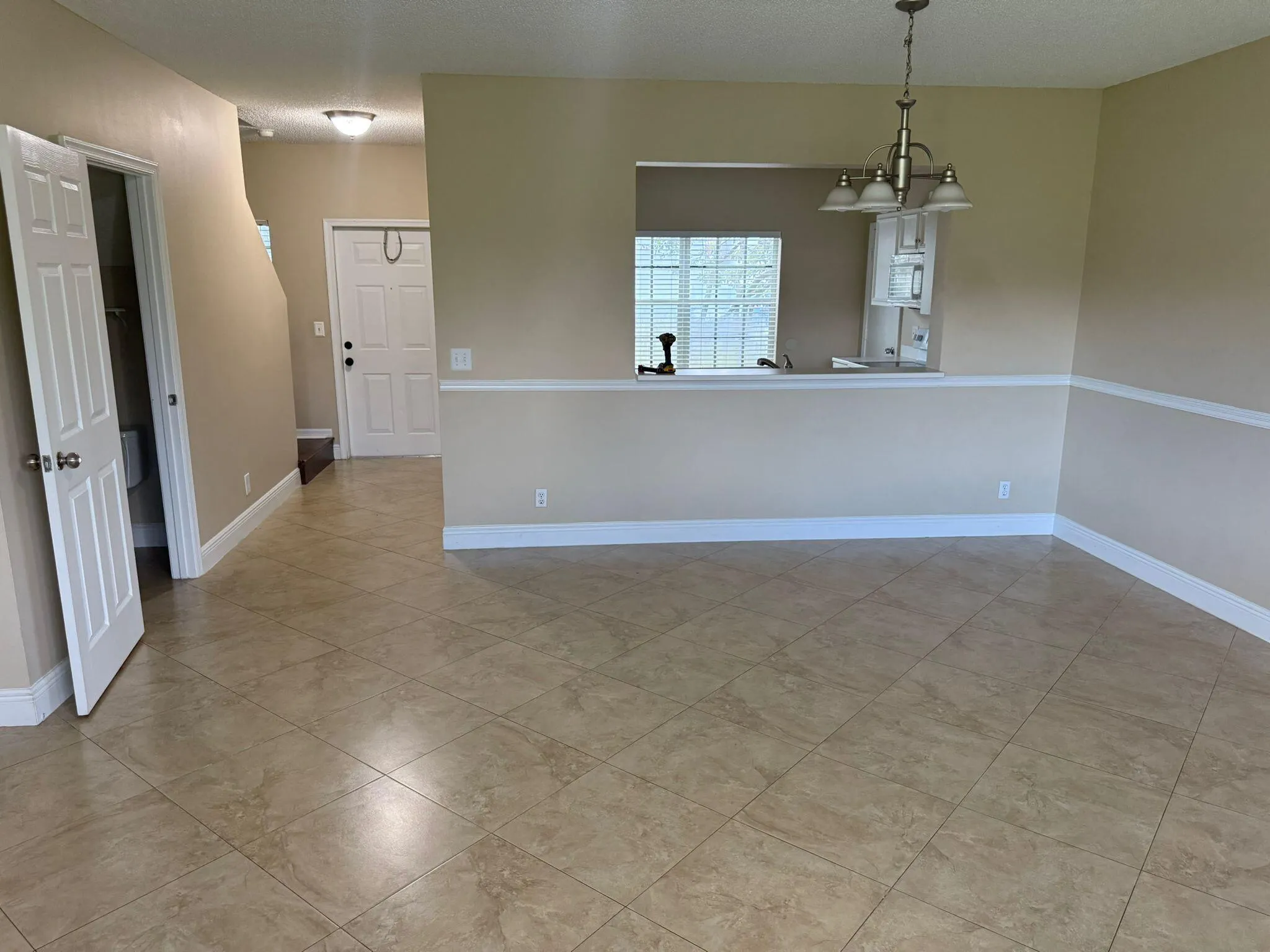 9661 Santa Rosa Drive