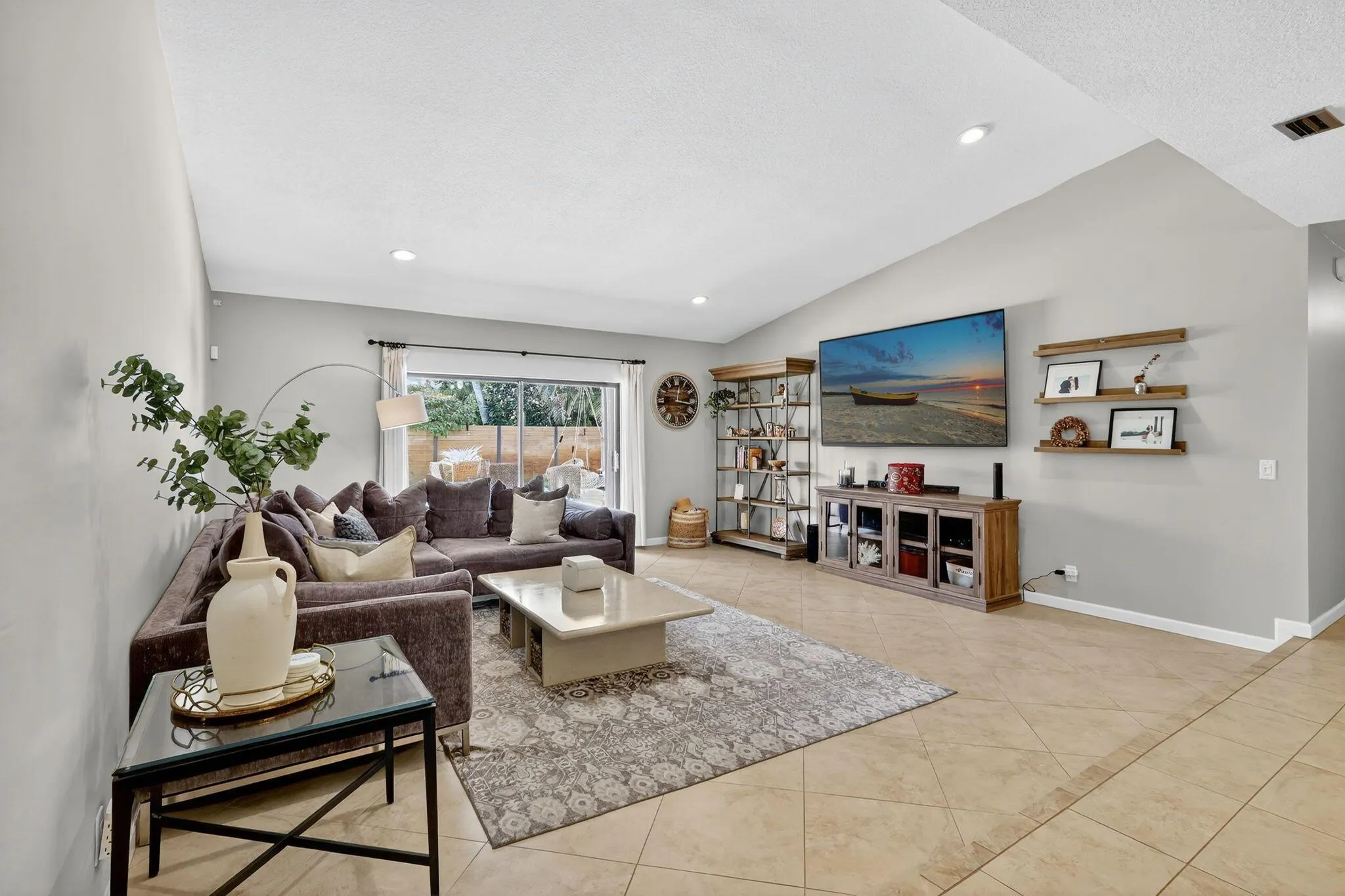 11294 Pine Valley Drive
