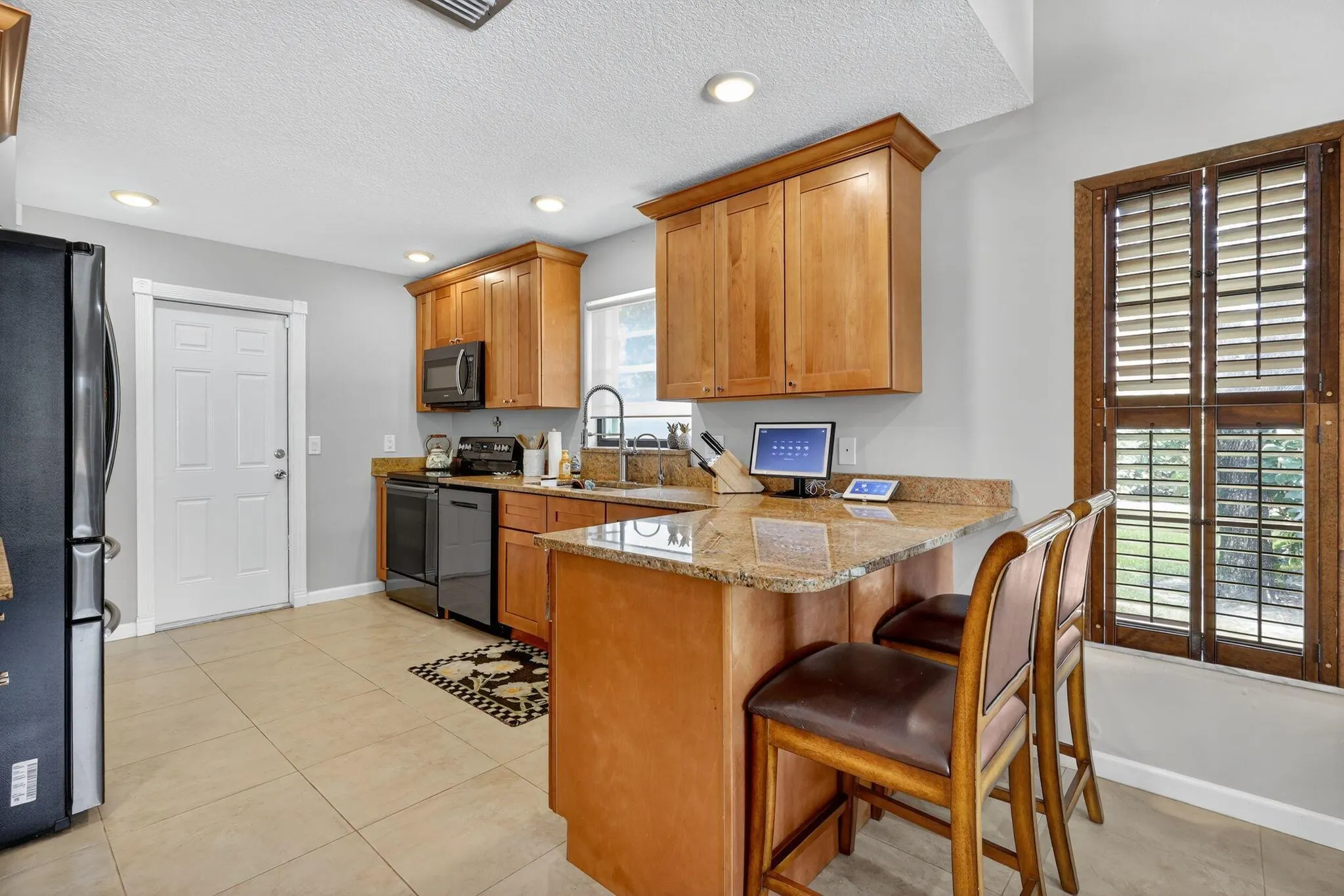 11294 Pine Valley Drive