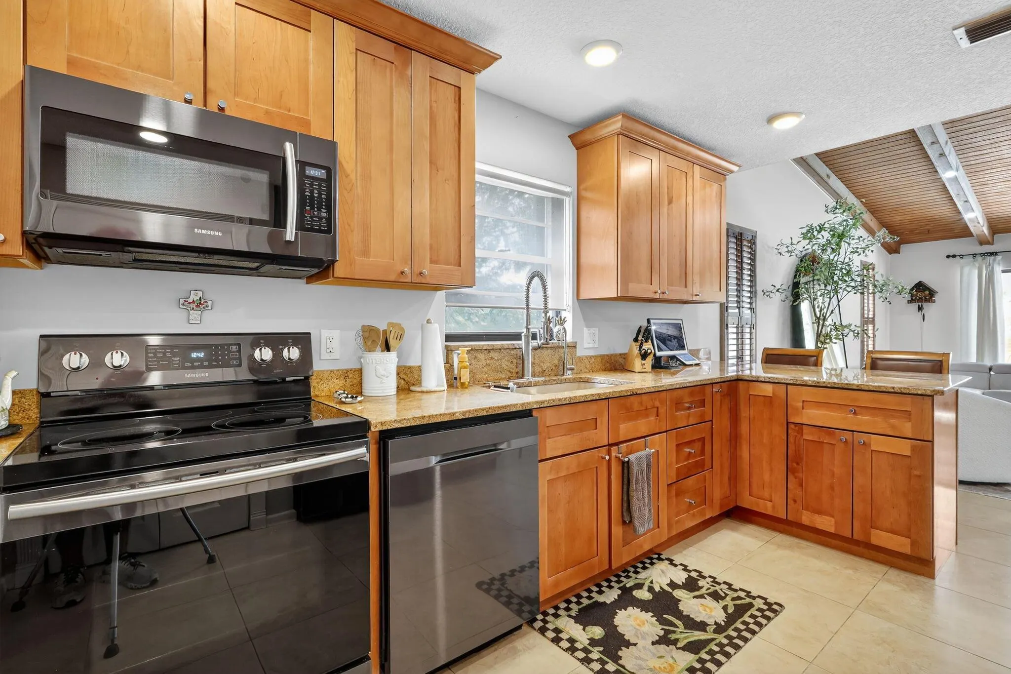 11294 Pine Valley Drive