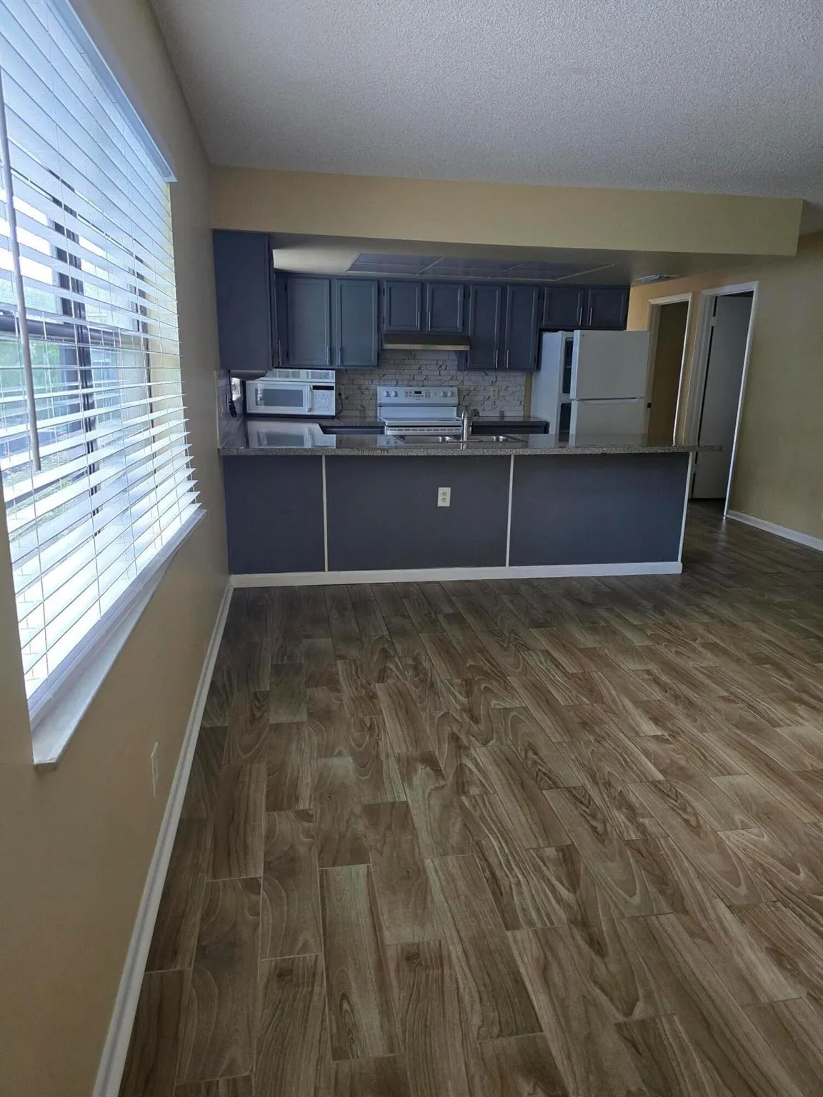 13800 Bottlebrush Court