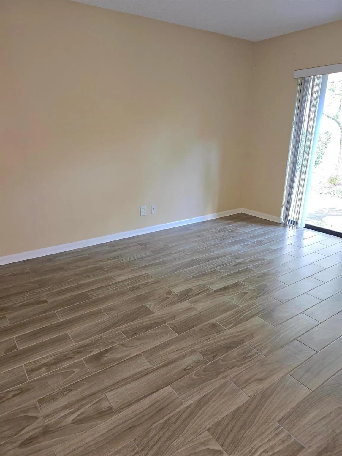 13800 Bottlebrush Court