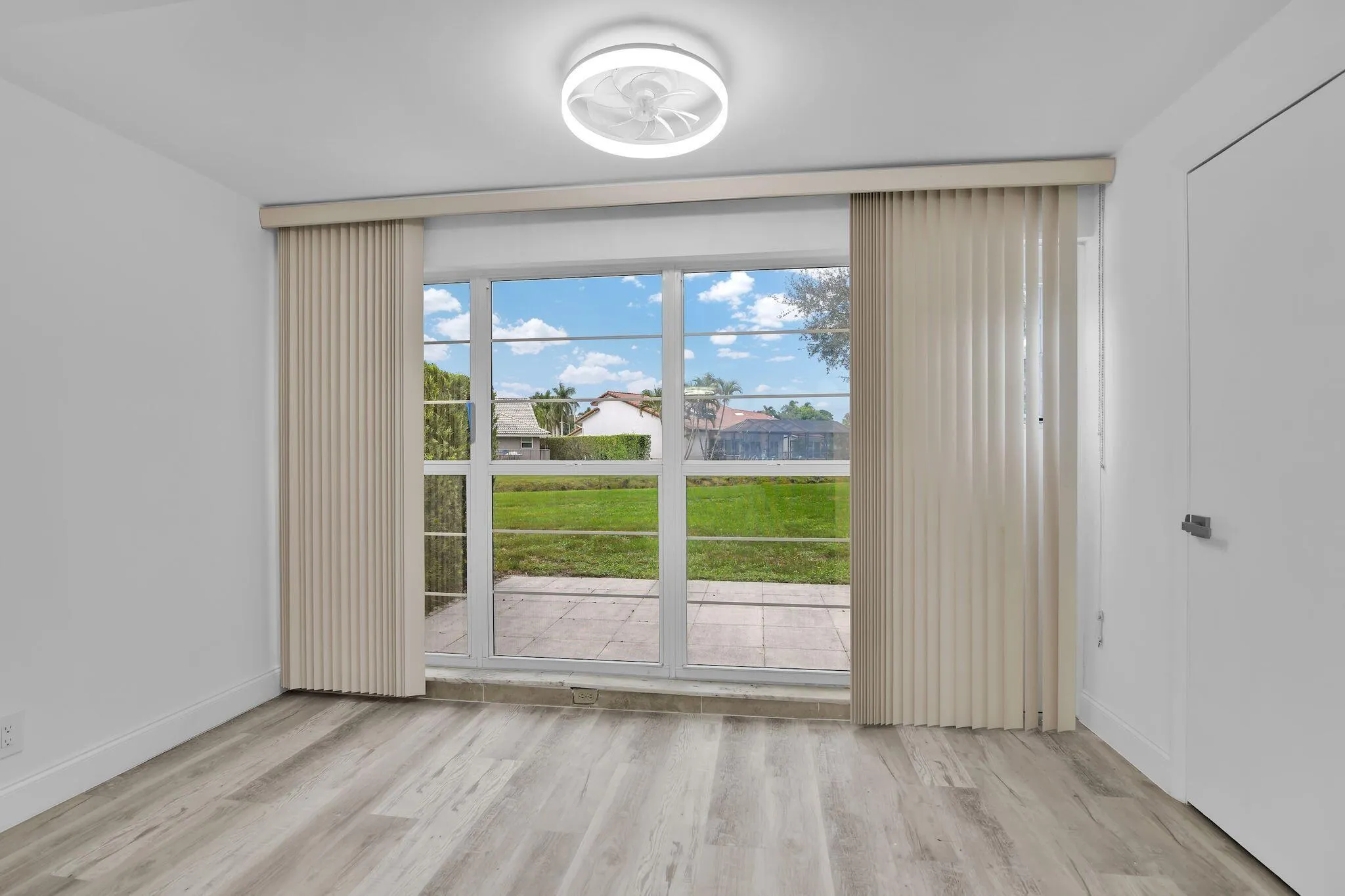 8844 Belle Aire  Dr Drive, #224