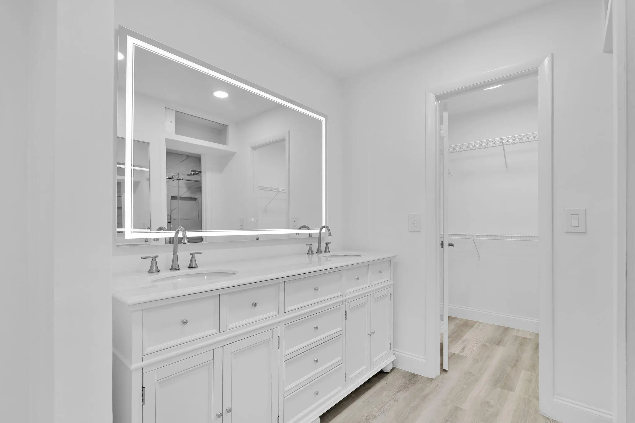 8844 Belle Aire  Dr Drive, #224