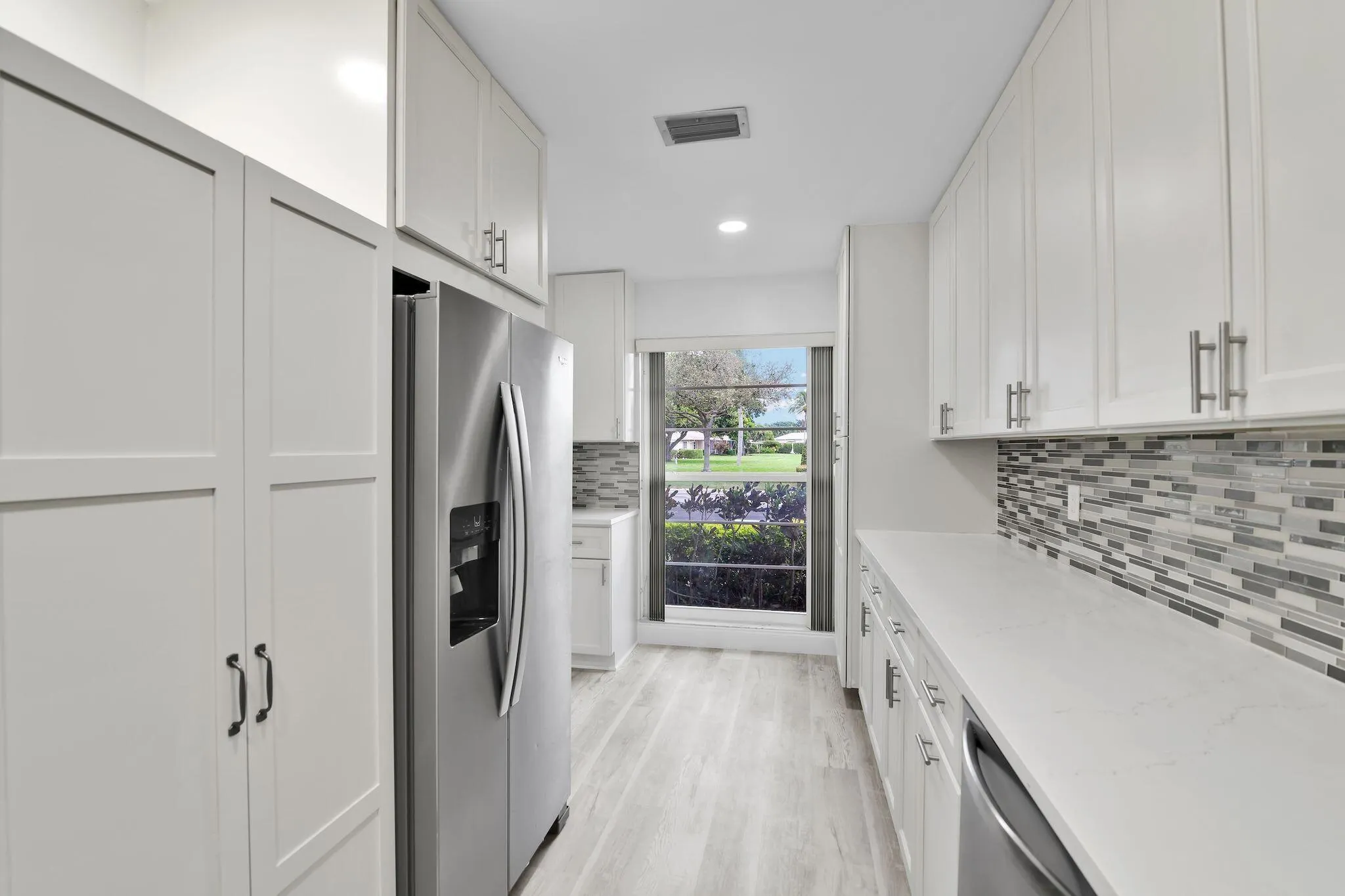 8844 Belle Aire  Dr Drive, #224