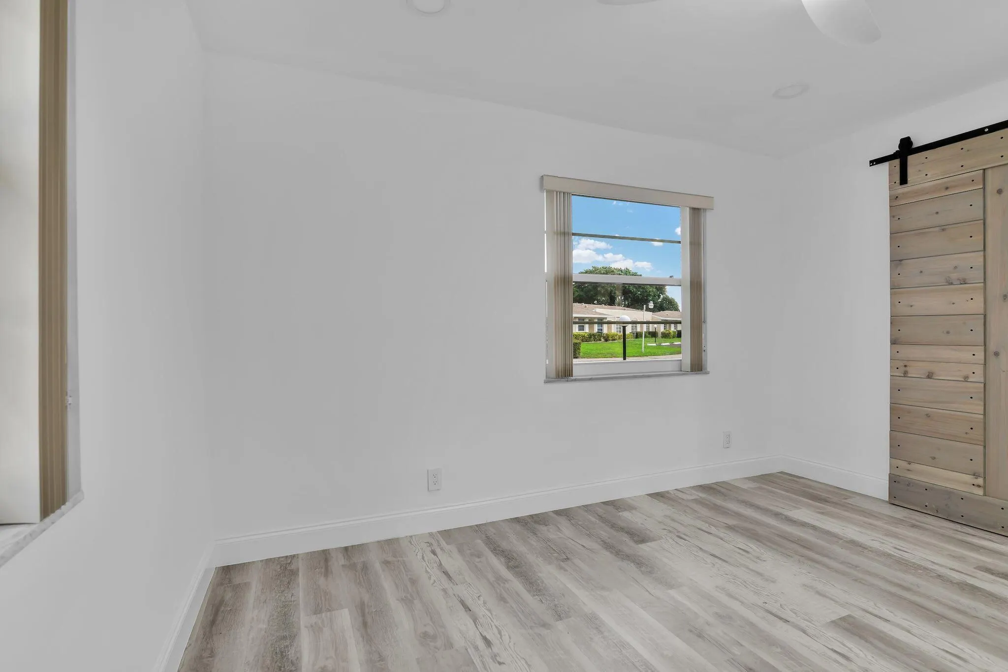 8844 Belle Aire  Dr Drive, #224