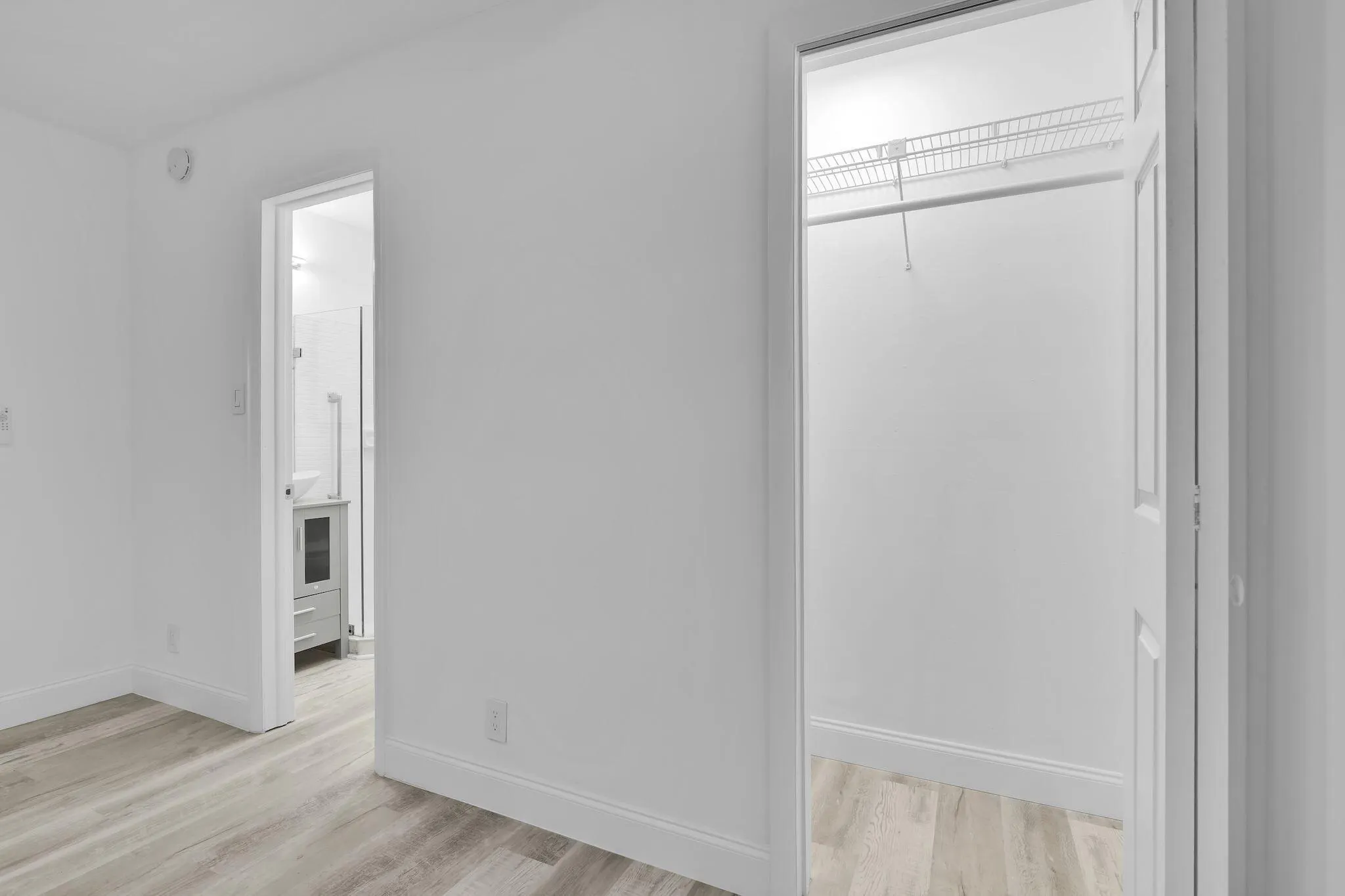 8844 Belle Aire  Dr Drive, #224