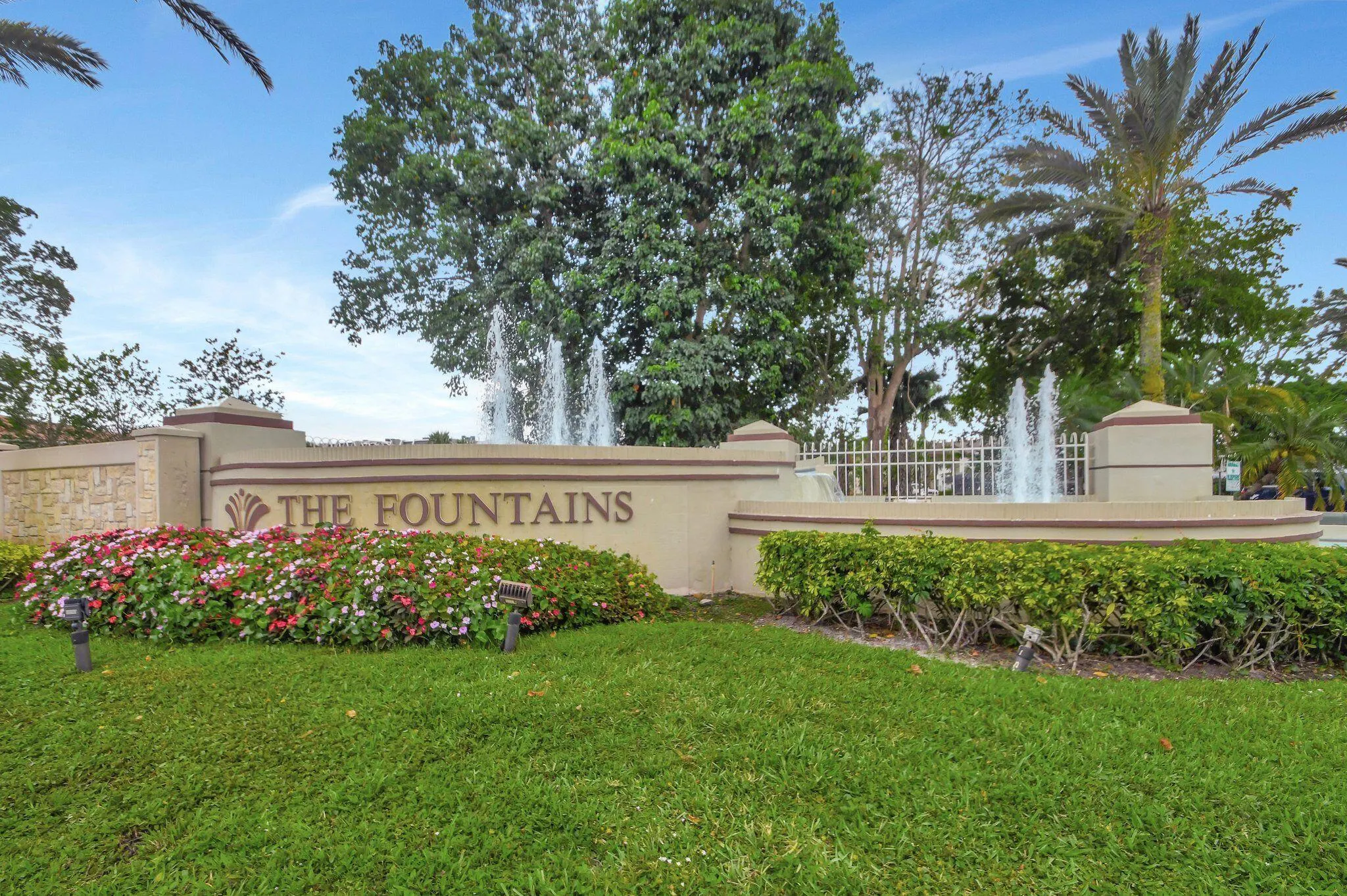4254 Deste Court, #201